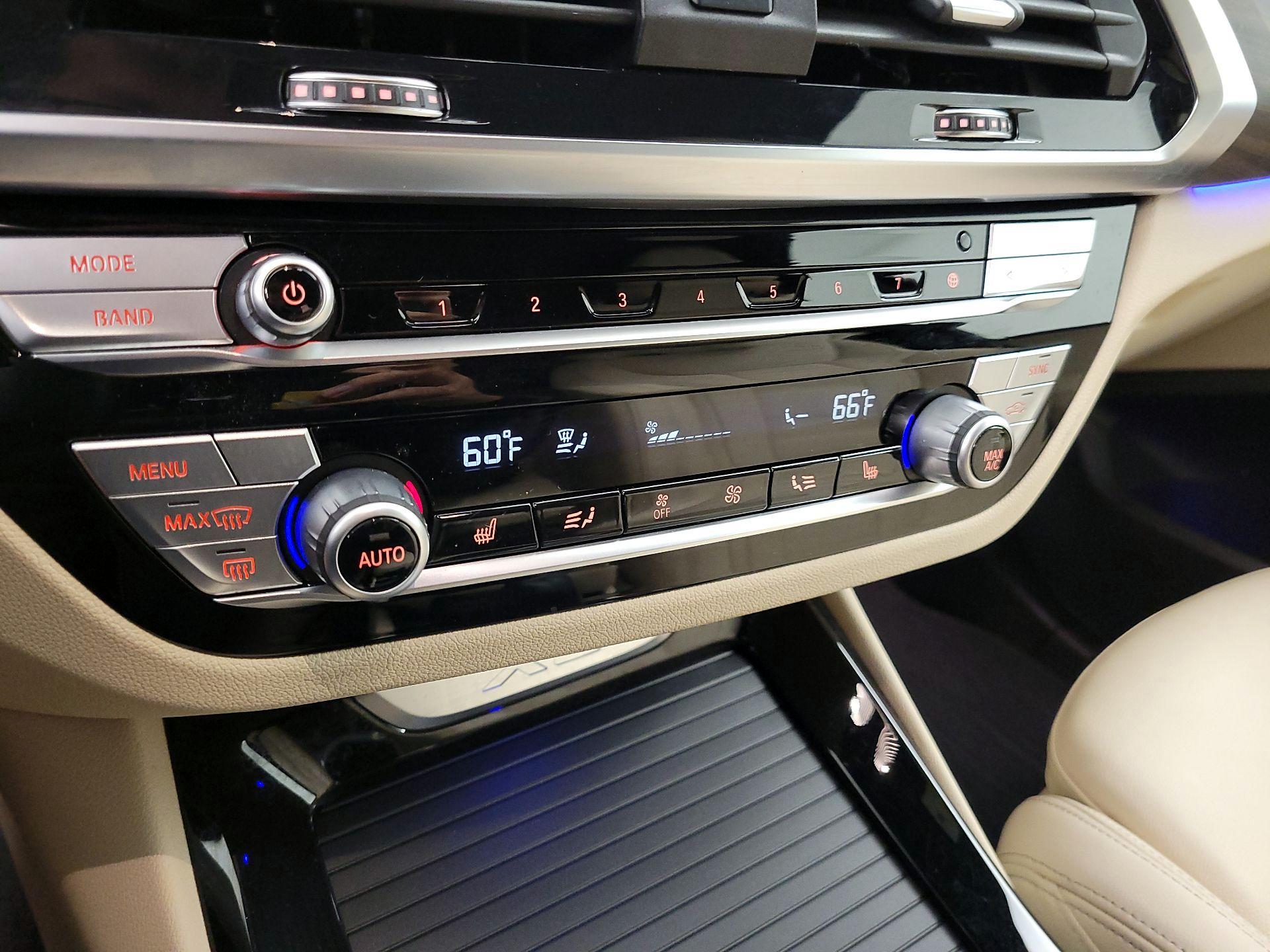 Thumbnail: 2021 BMW X3 - 17