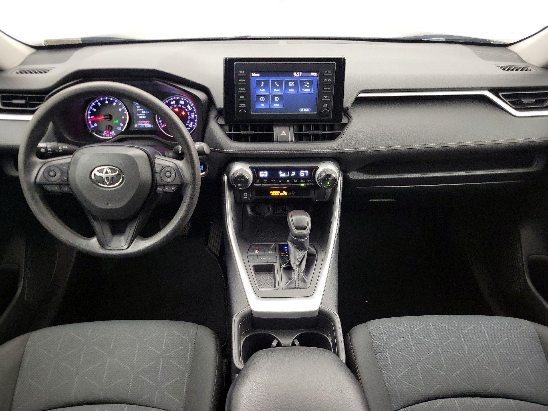 Thumbnail: 2019 Toyota RAV4 - 9