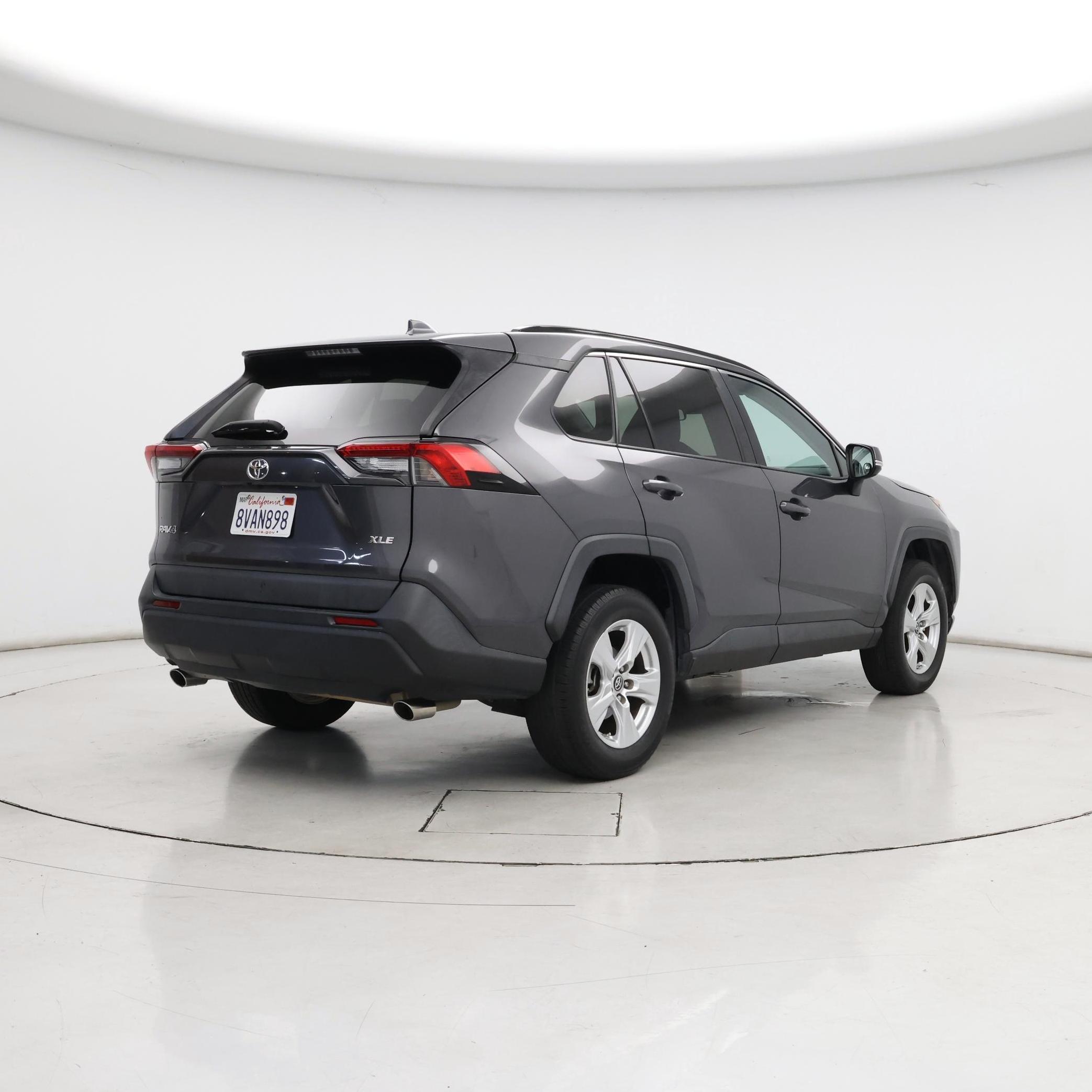 Thumbnail: 2019 Toyota RAV4 - 8