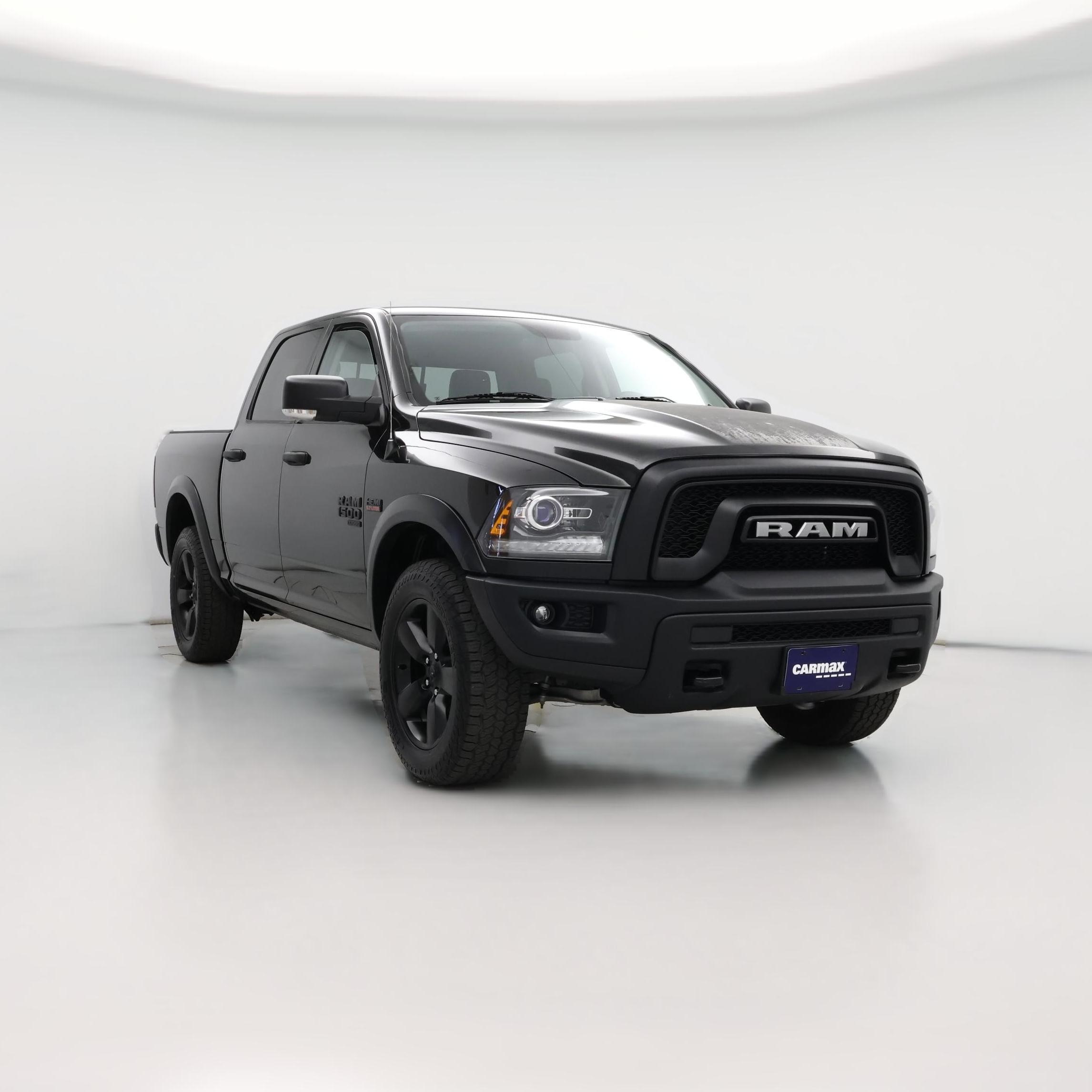 Thumbnail: 2020 RAM 1500 Classic - 1