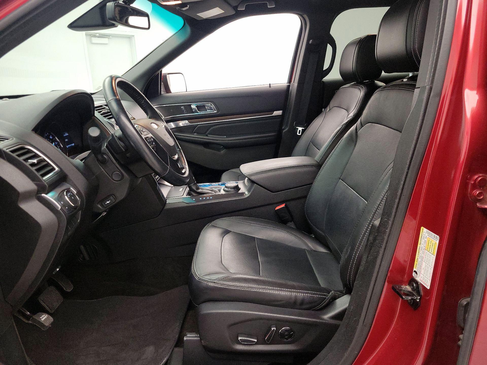 Thumbnail: 2016 Ford Explorer - 11