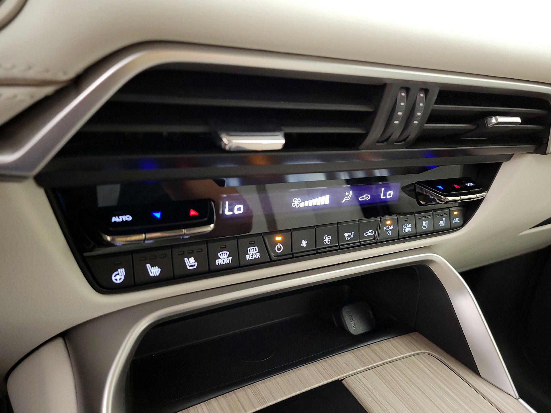 Thumbnail: 2024 Mazda CX-90 - 17