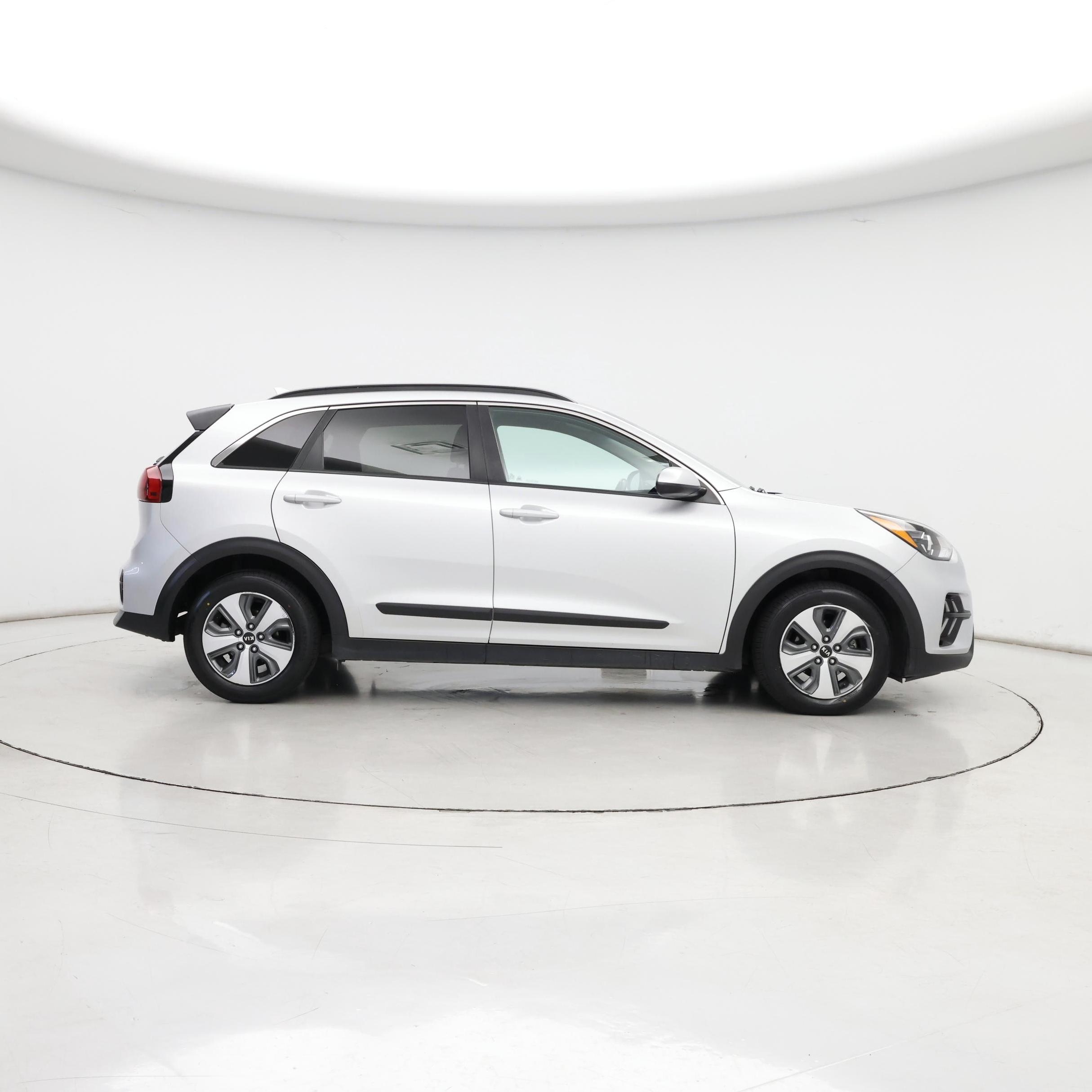 Thumbnail: 2020 Kia Niro - 7
