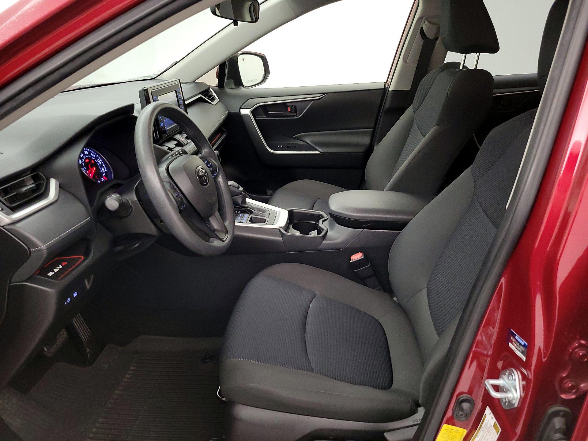 Thumbnail: 2021 Toyota RAV4 - 11