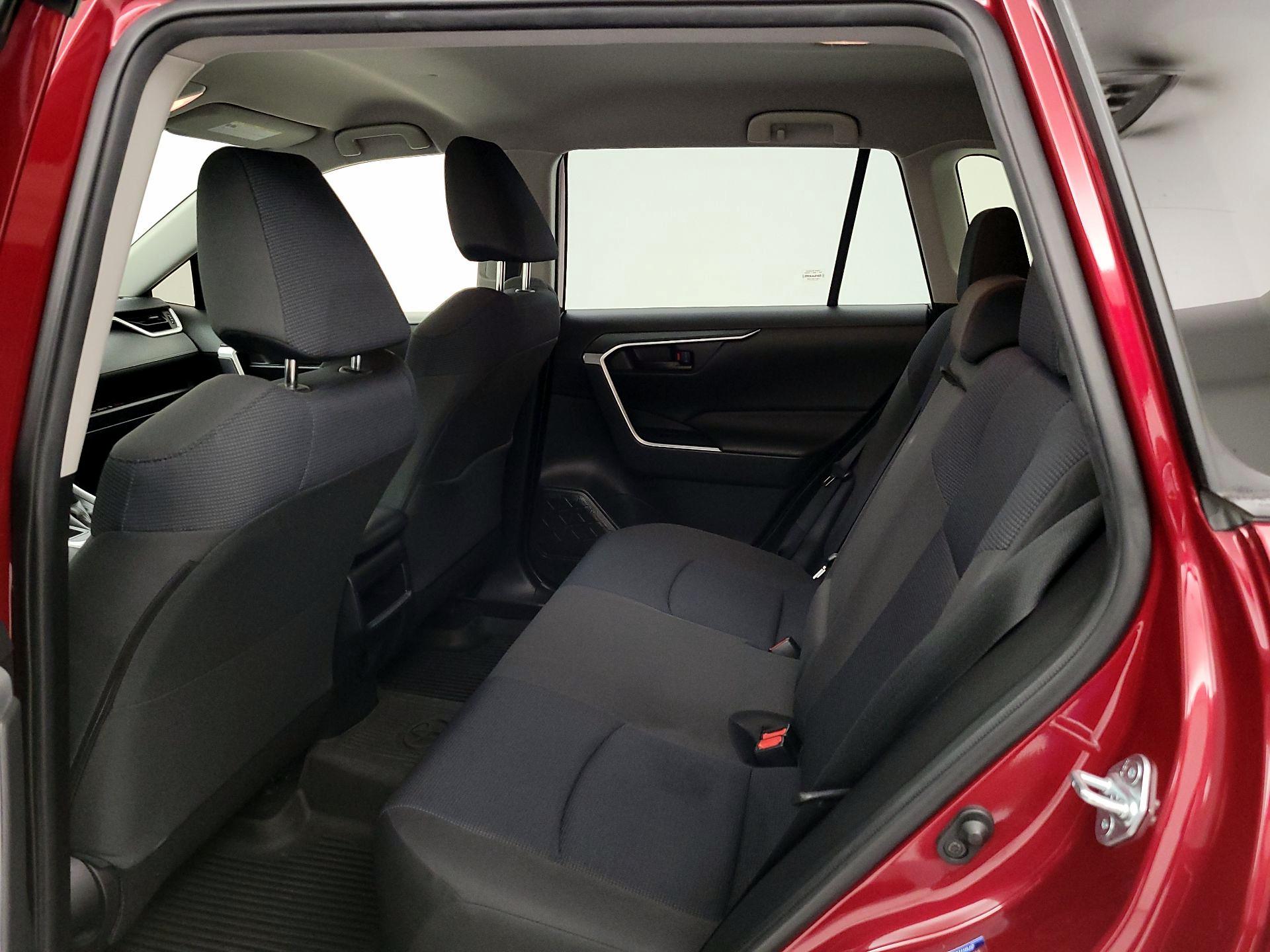 Thumbnail: 2021 Toyota RAV4 - 19