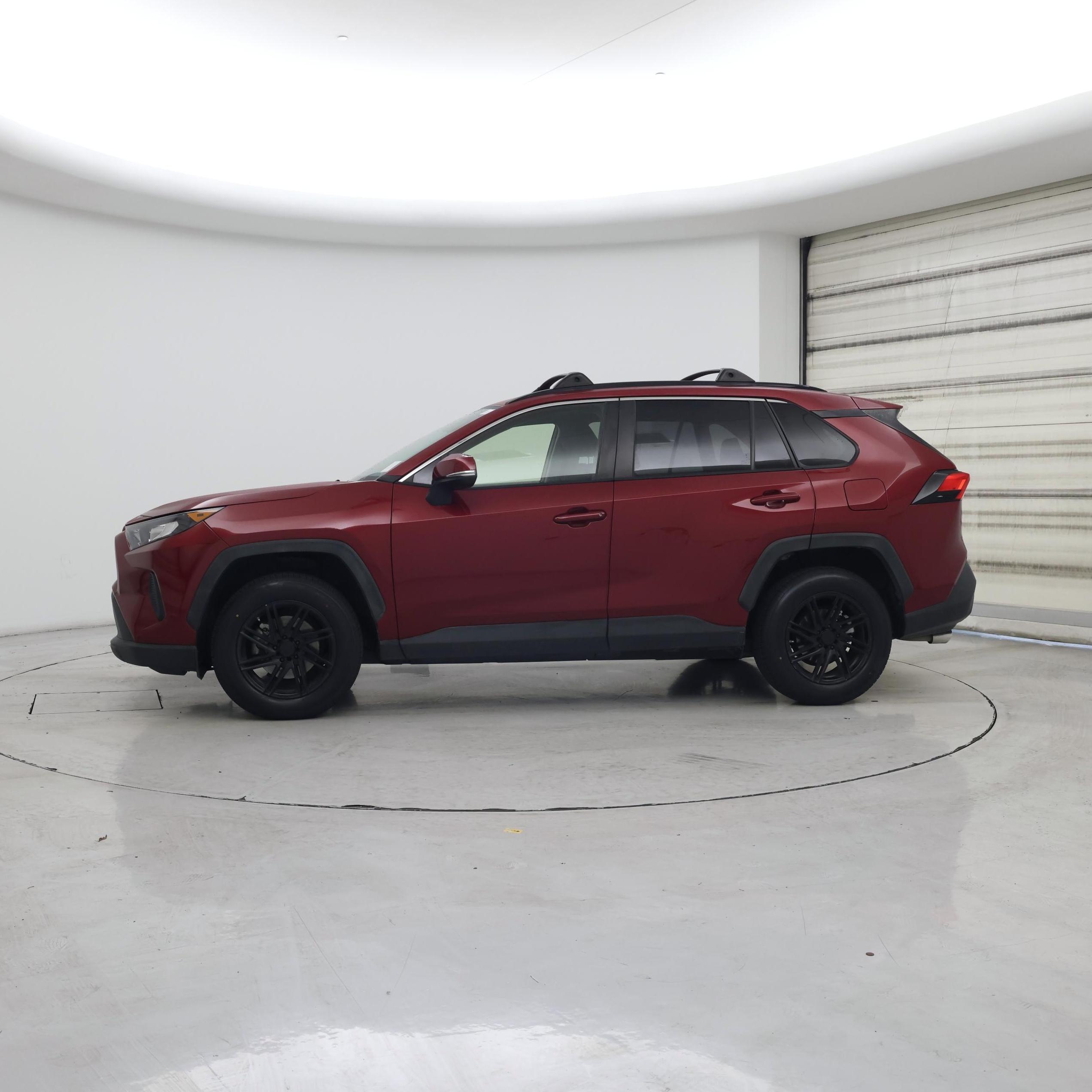 Thumbnail: 2021 Toyota RAV4 - 3
