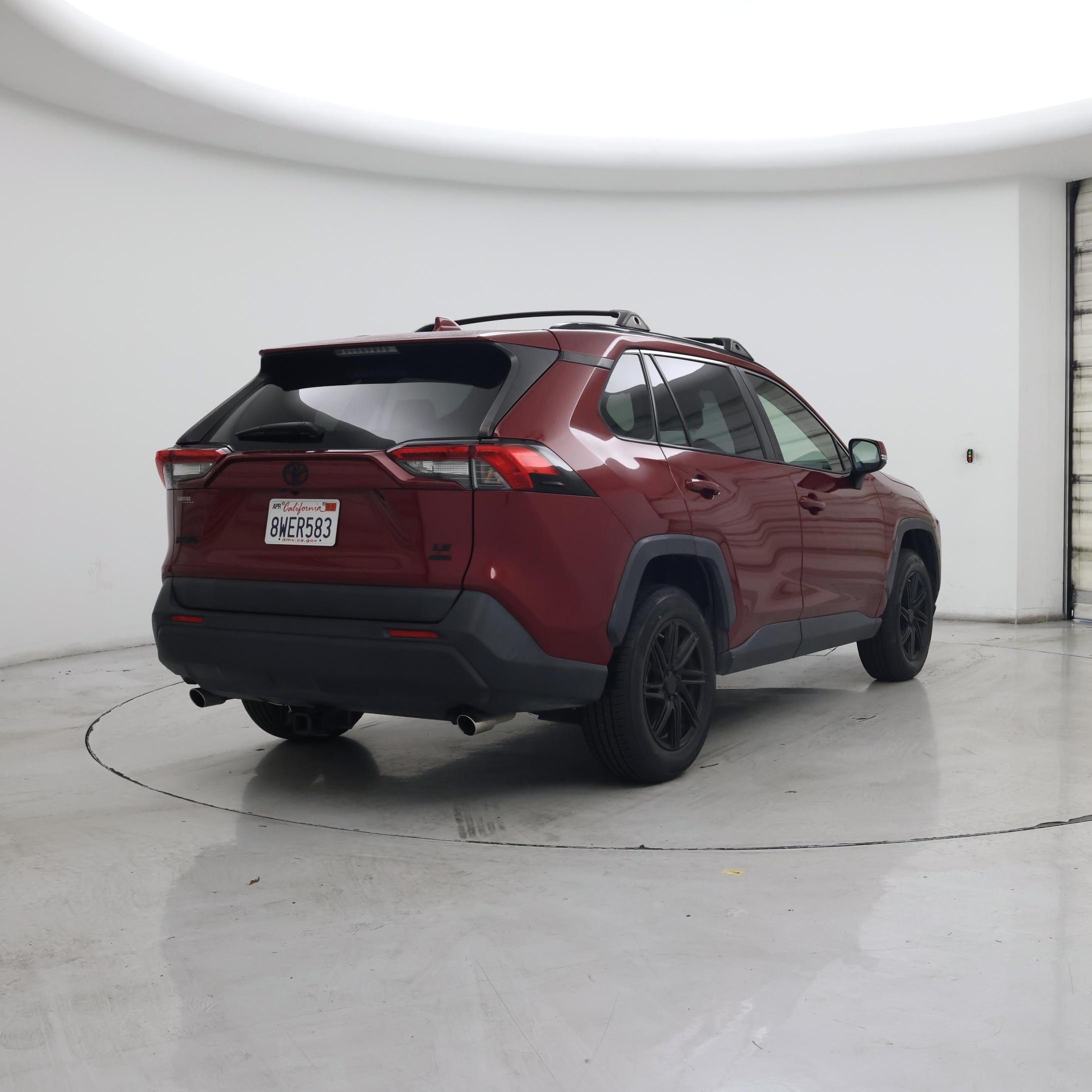 Thumbnail: 2021 Toyota RAV4 - 8