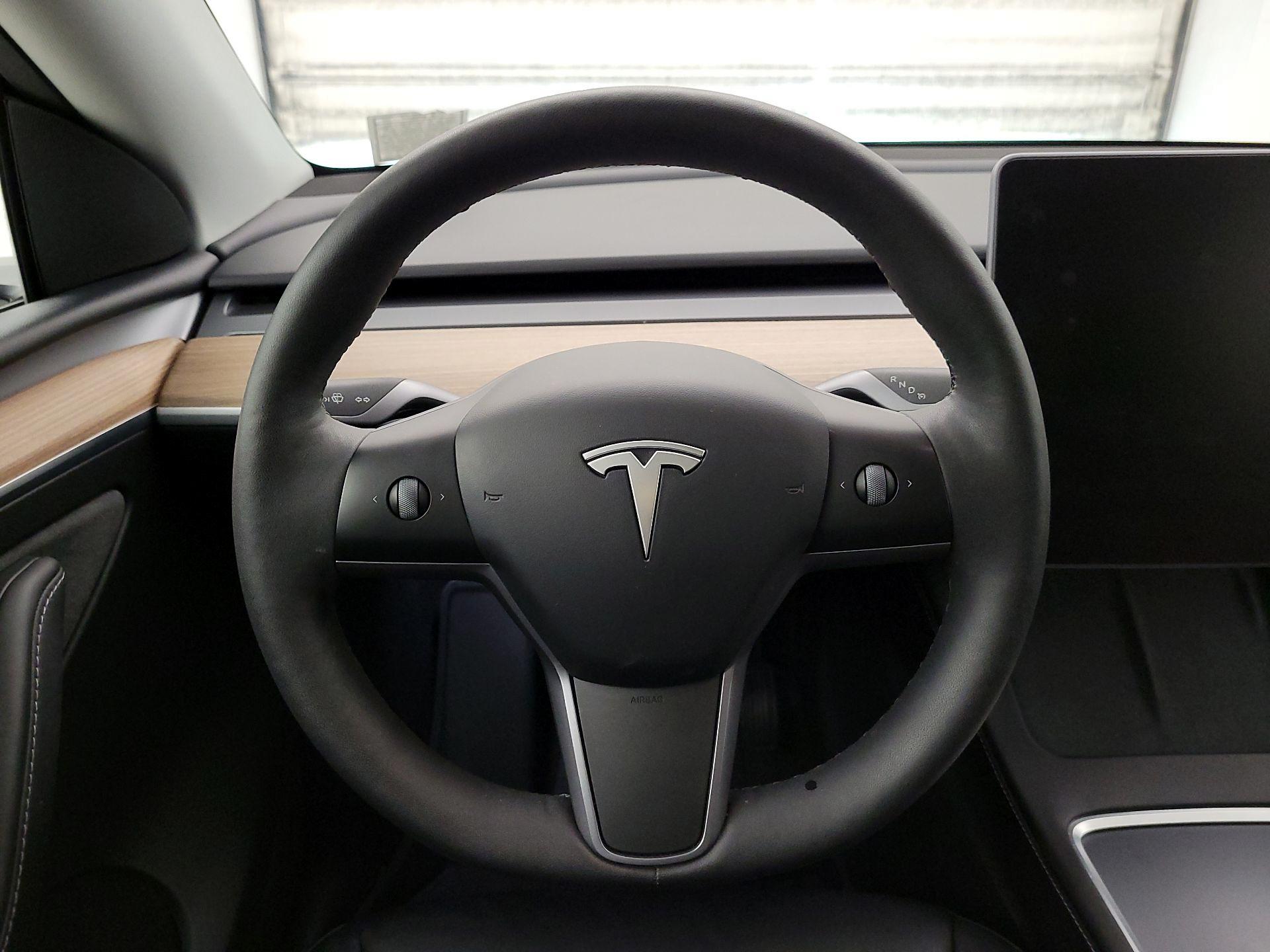 Thumbnail: 2024 Tesla Model Y - 10