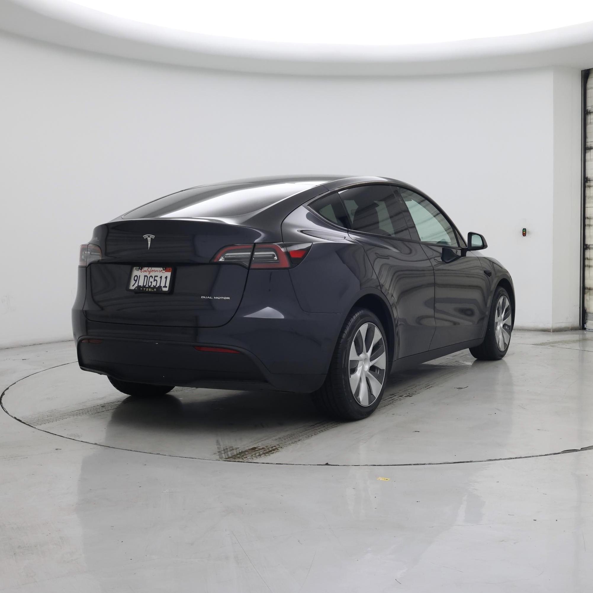 Thumbnail: 2024 Tesla Model Y - 8