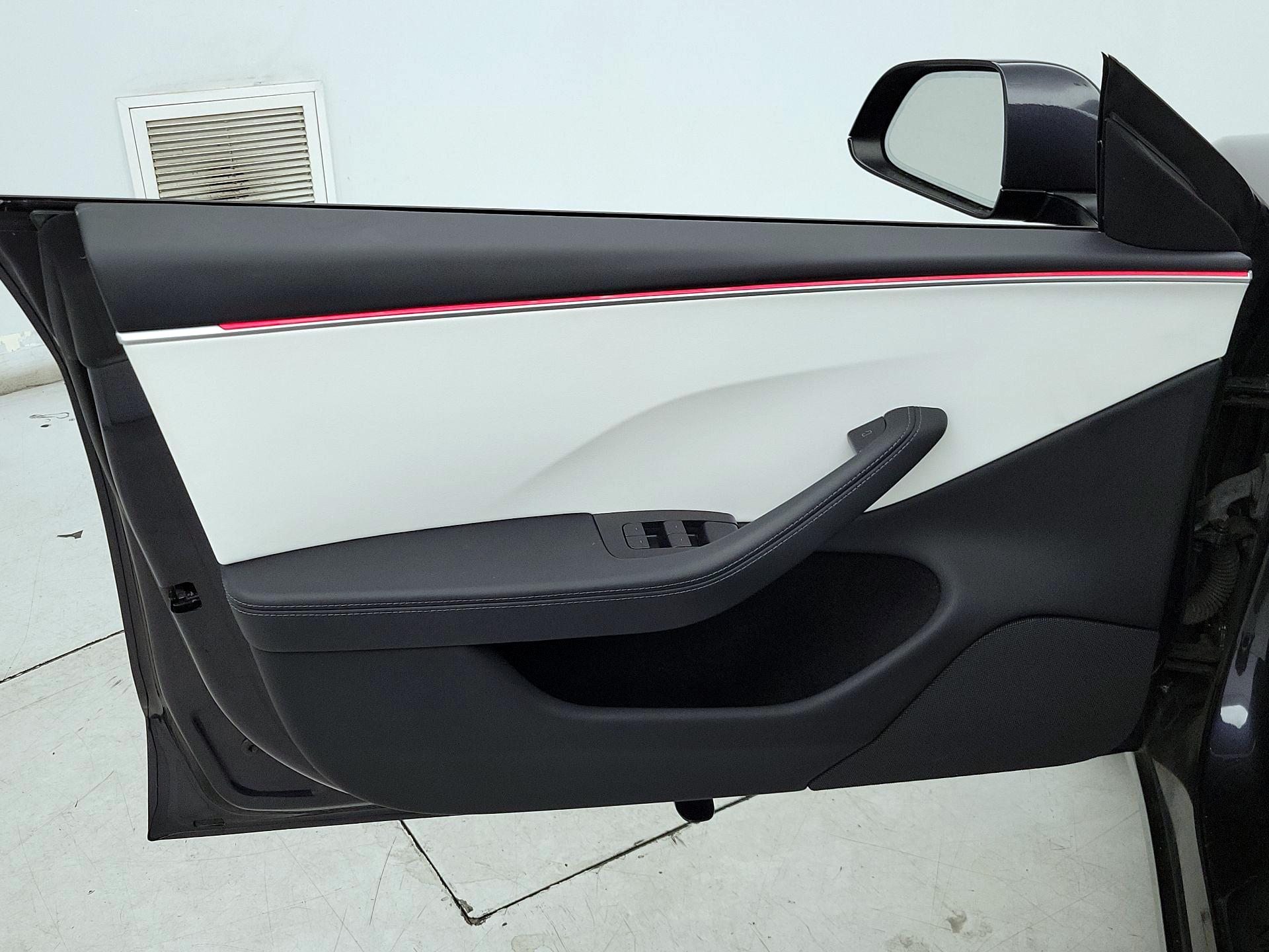 Thumbnail: 2024 Tesla Model 3 - 12