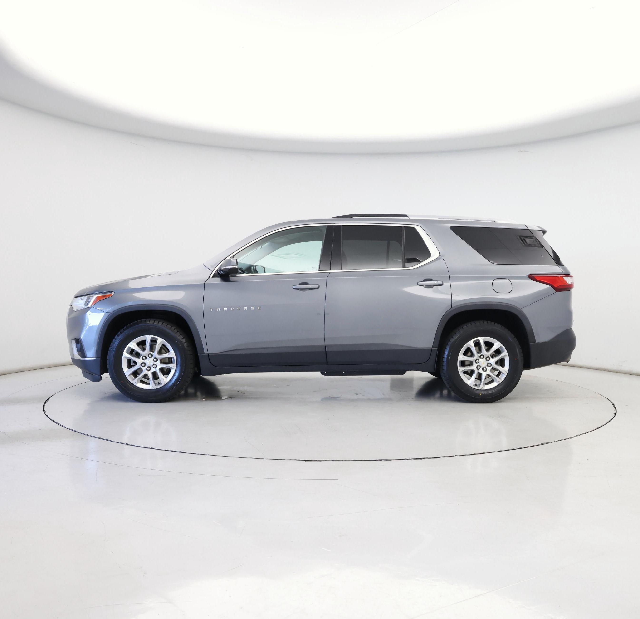 Thumbnail: 2018 Chevrolet Traverse - 3