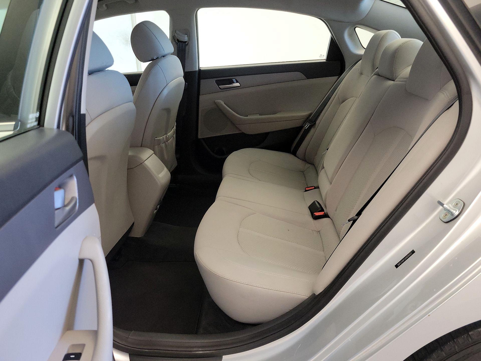 Thumbnail: 2018 Hyundai Sonata - 19