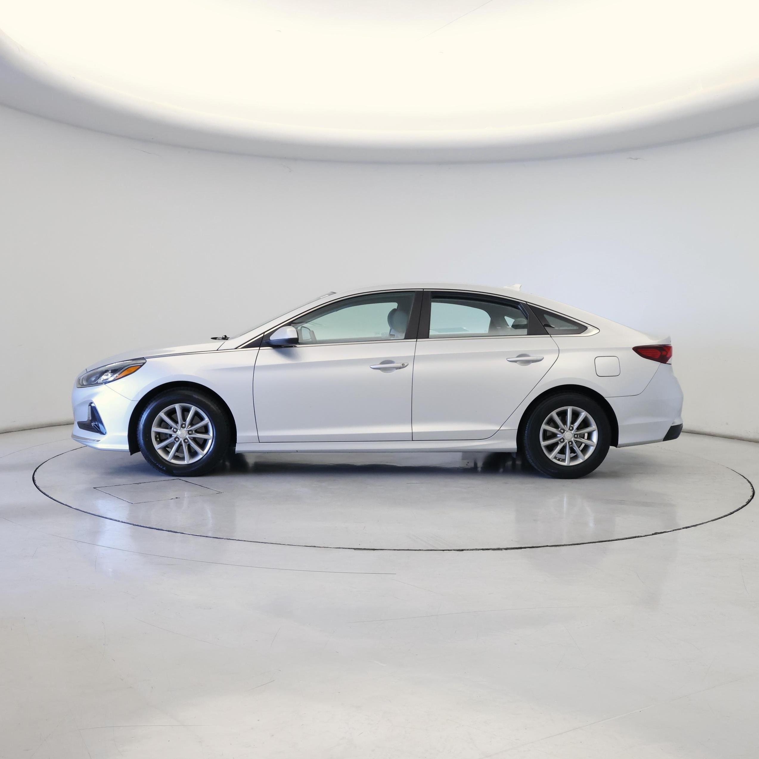 Thumbnail: 2018 Hyundai Sonata - 3