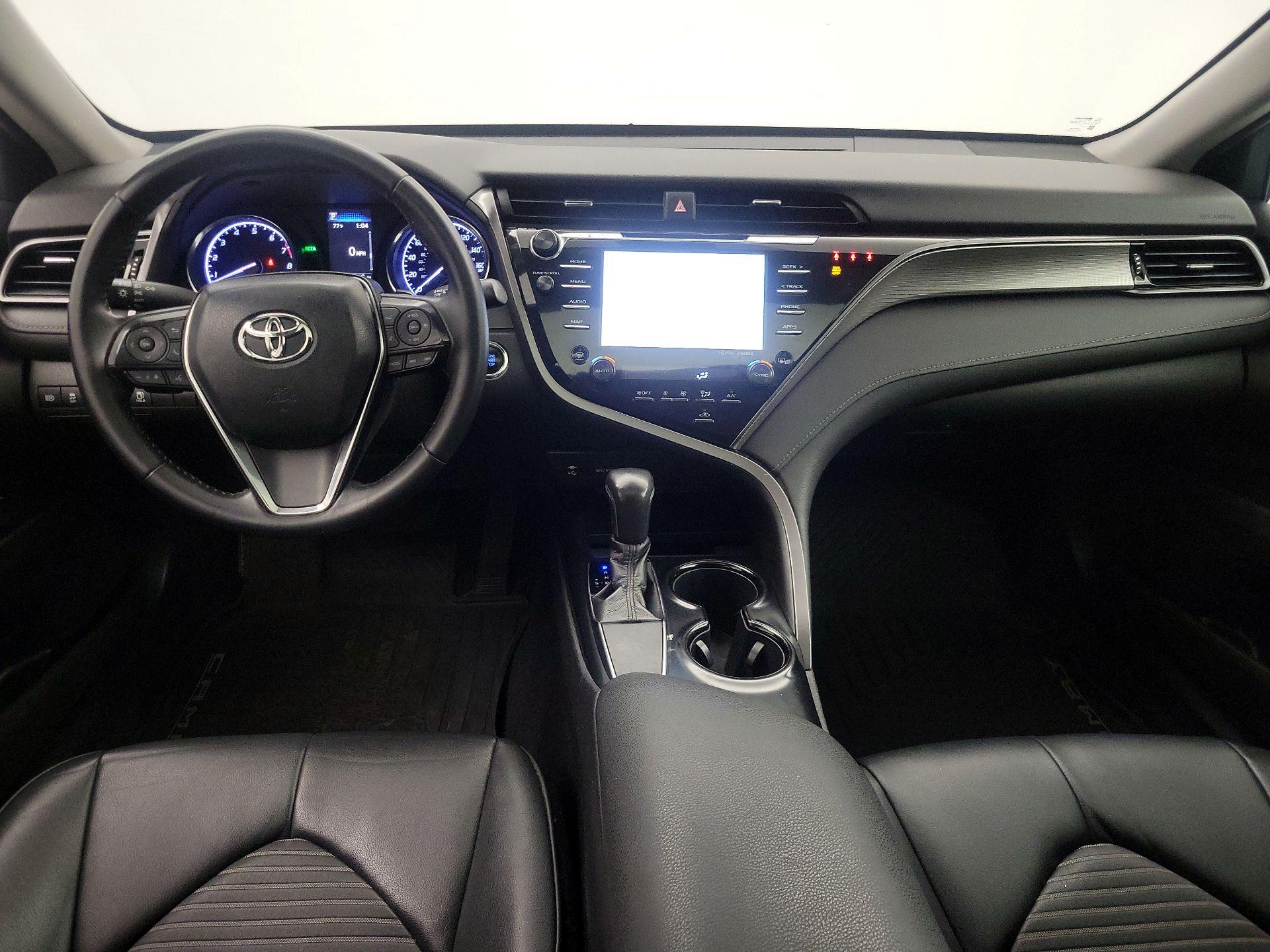 Thumbnail: 2019 Toyota Camry - 9