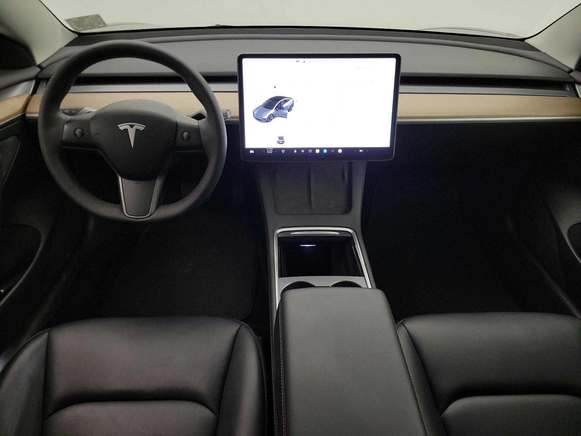 Thumbnail: 2023 Tesla Model 3 - 9