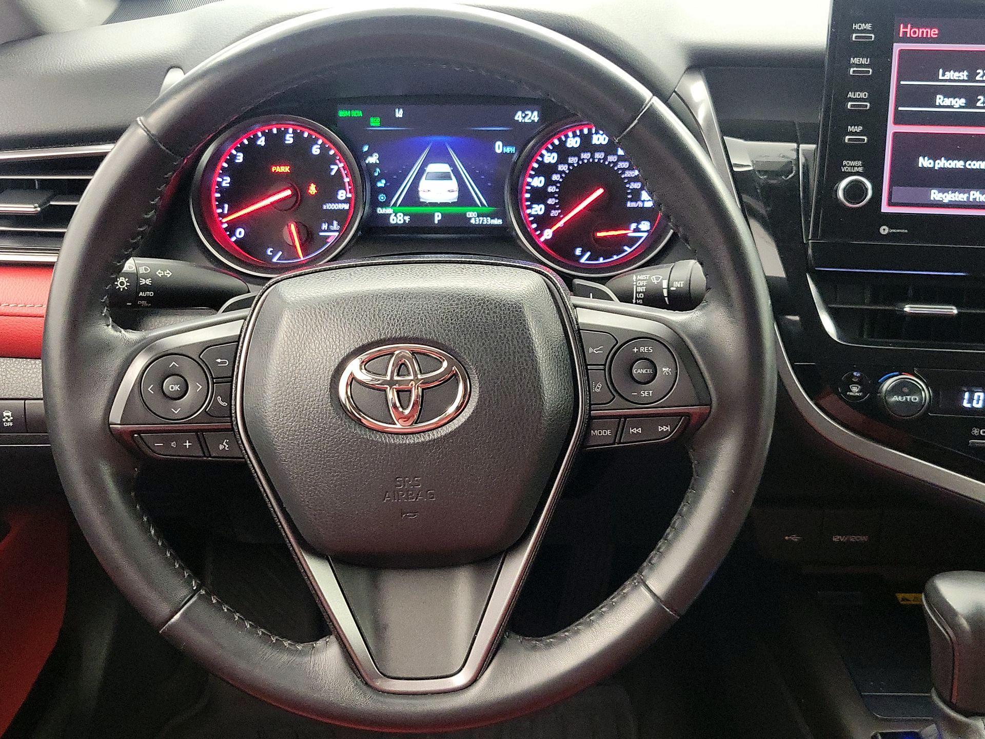 Thumbnail: 2022 Toyota Camry - 10
