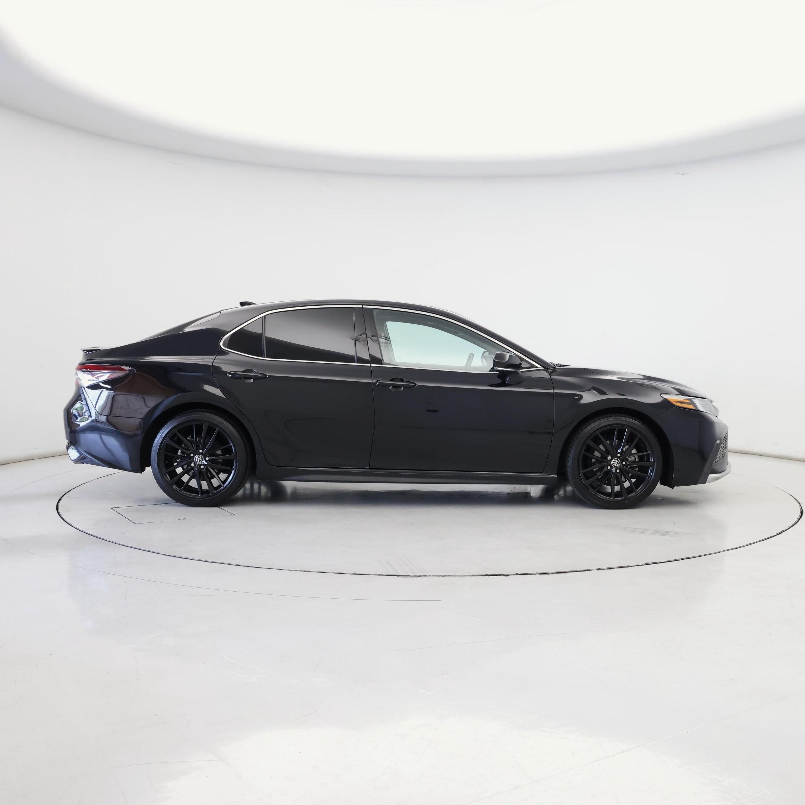 Thumbnail: 2022 Toyota Camry - 7