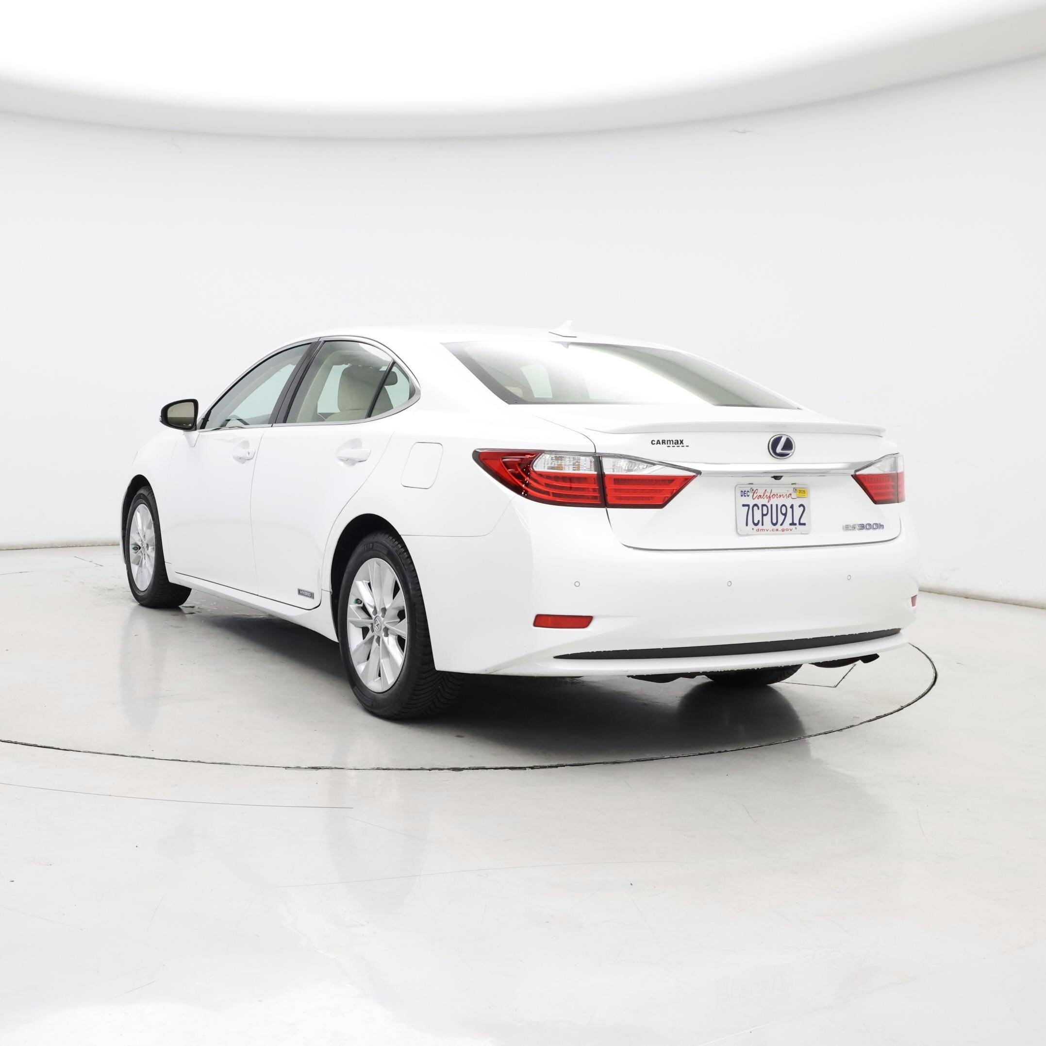 Thumbnail: 2014 Lexus ES - 2