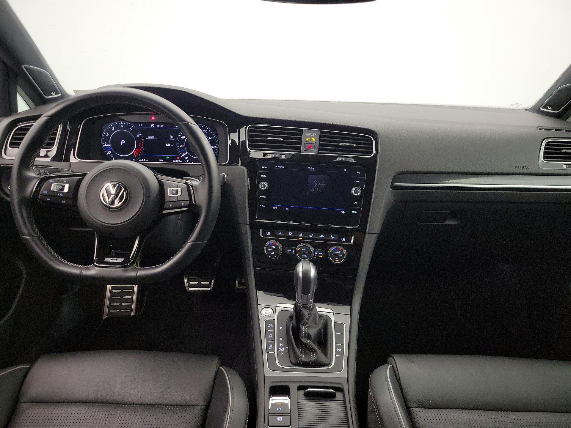 Thumbnail: 2018 Volkswagen Golf - 9