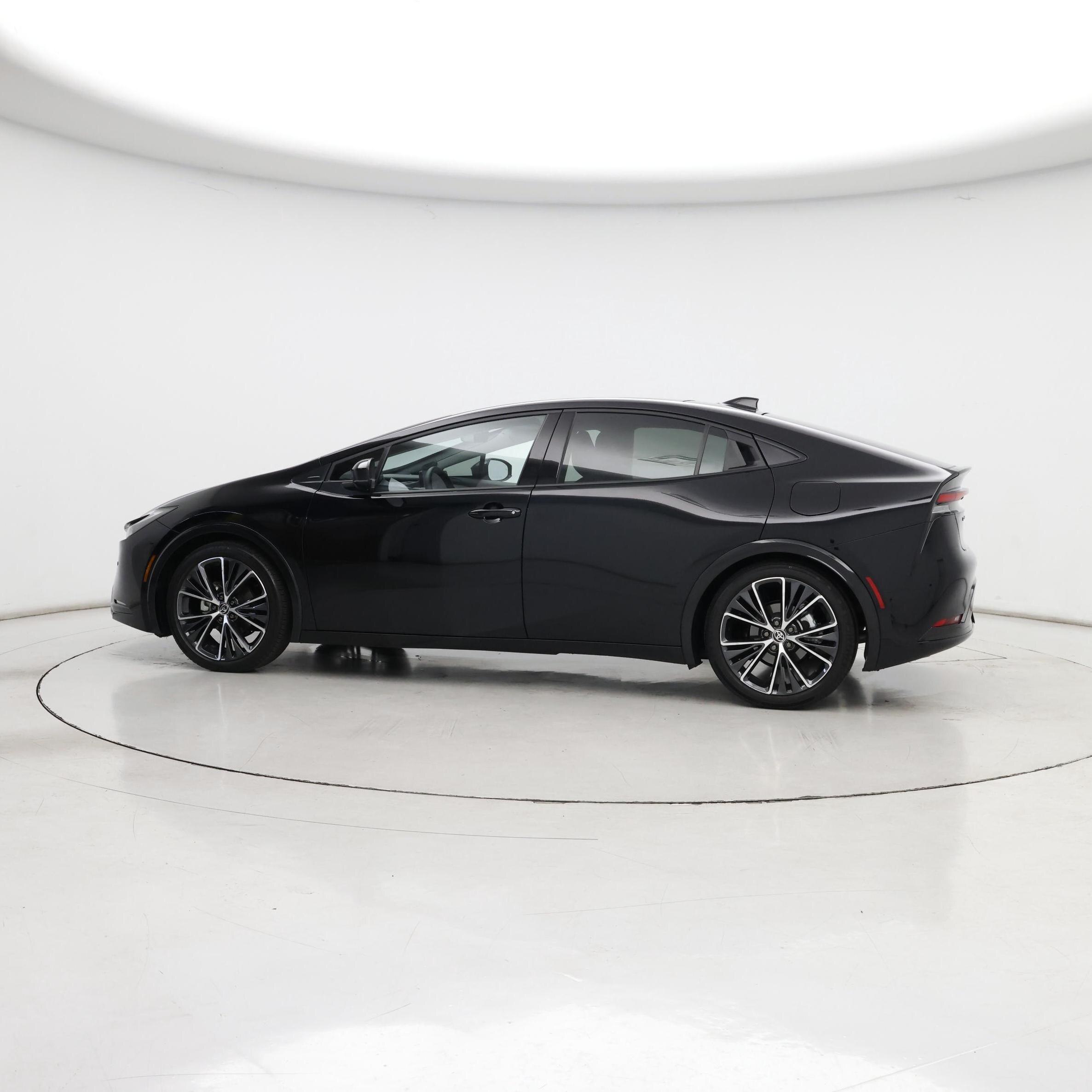 Thumbnail: 2023 Toyota Prius - 3