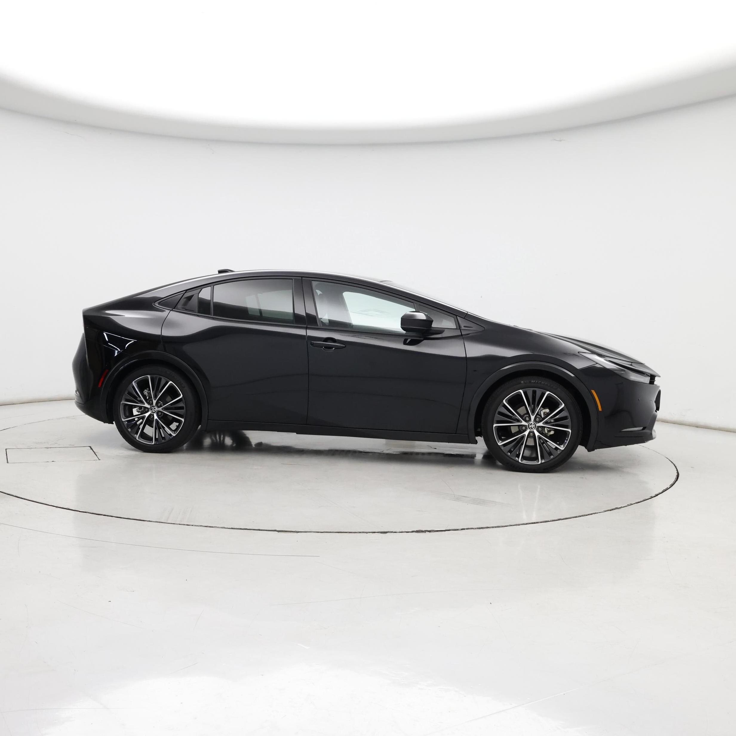 Thumbnail: 2023 Toyota Prius - 7