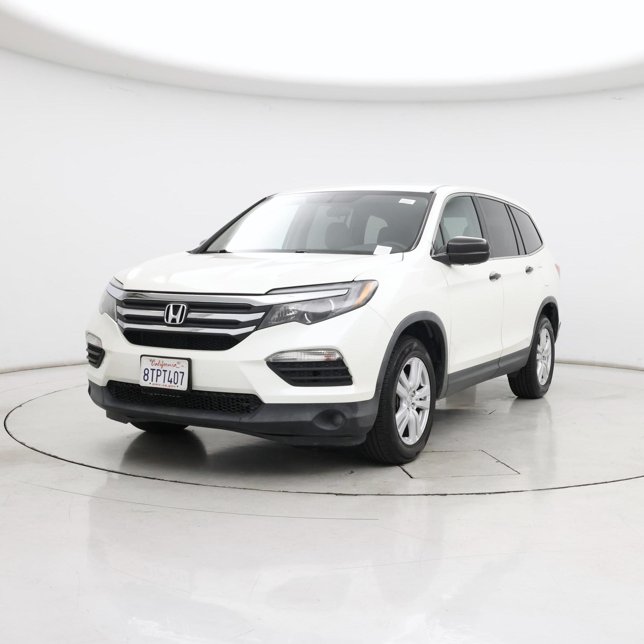 Thumbnail: 2016 Honda Pilot - 4