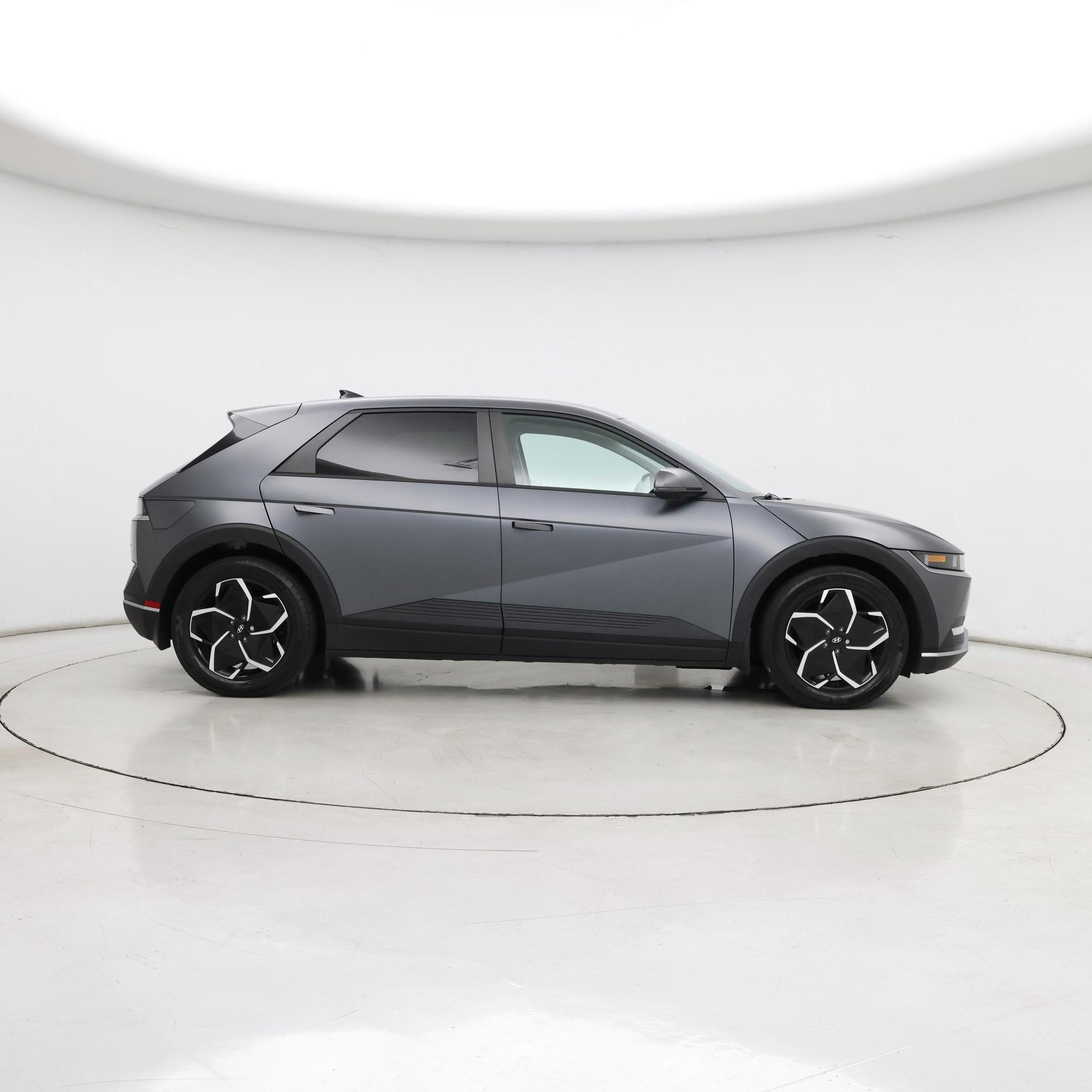 Thumbnail: 2023 Hyundai Ioniq 5 - 7