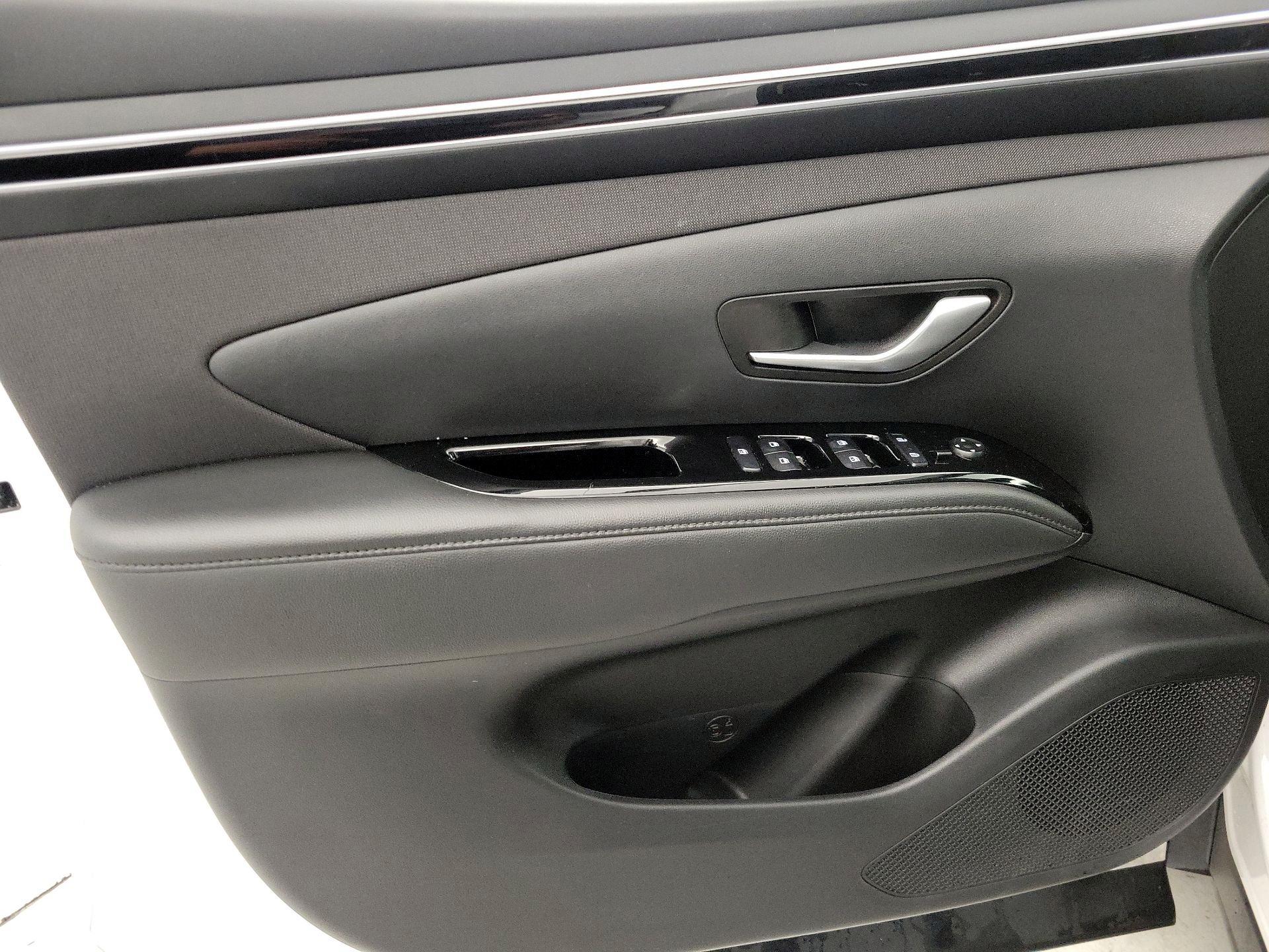 Thumbnail: 2023 Hyundai Tucson - 12