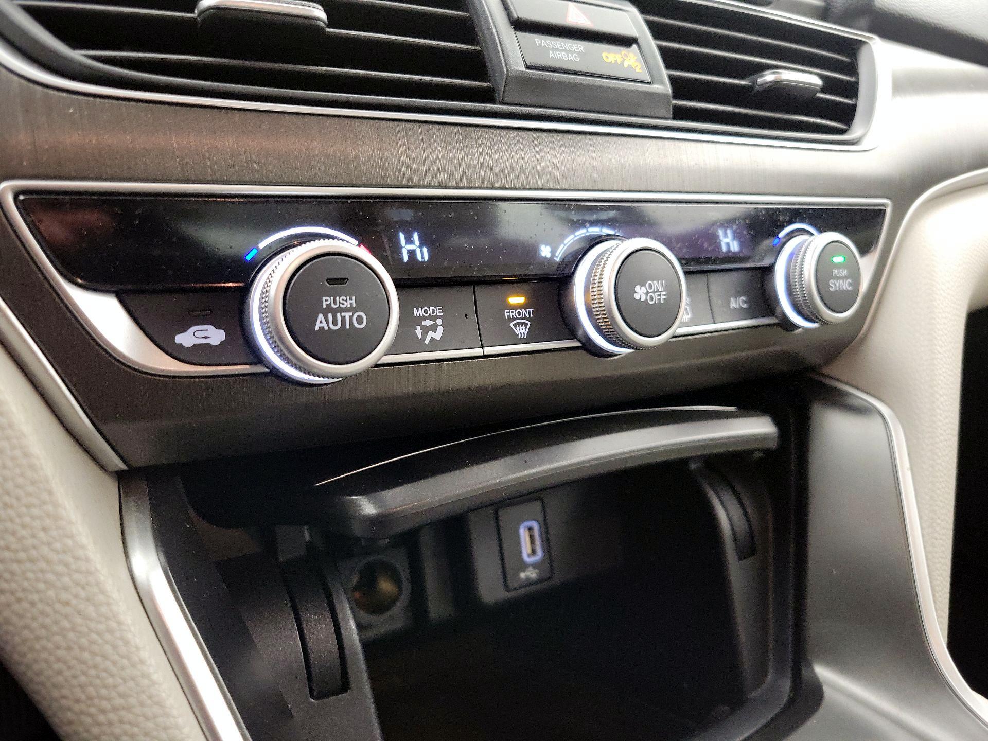 Thumbnail: 2018 Honda Accord - 16