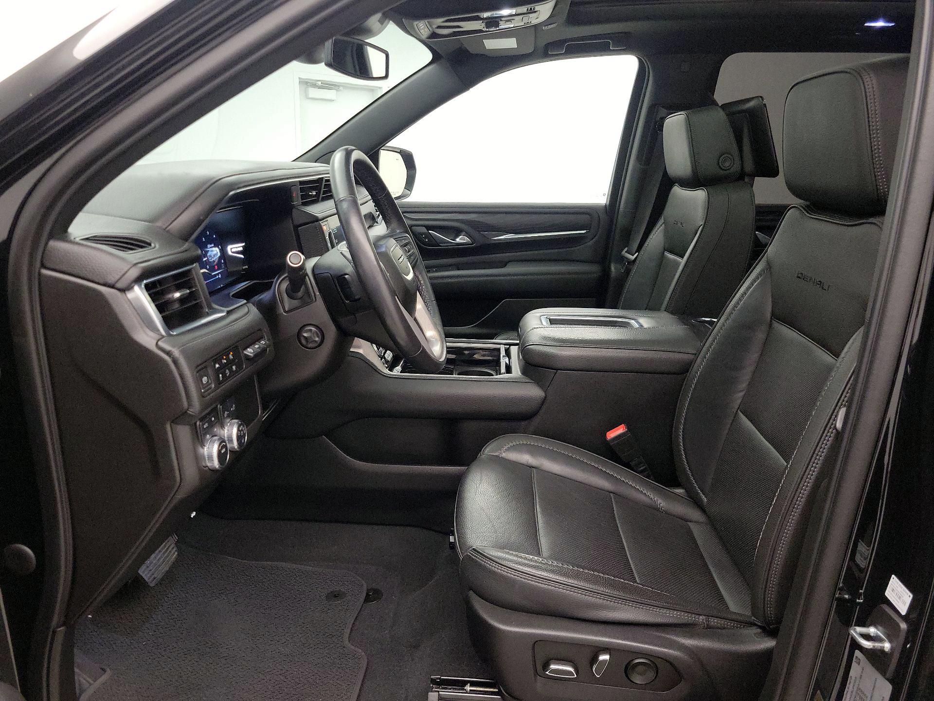 Thumbnail: 2023 GMC Yukon XL - 11