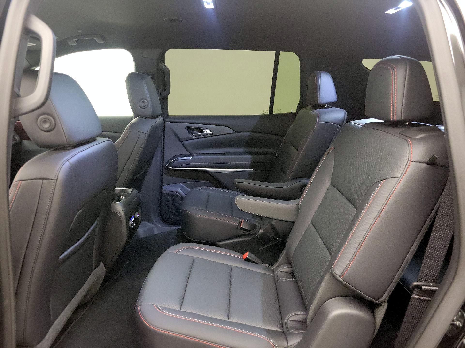 Thumbnail: 2024 Chevrolet Traverse - 20