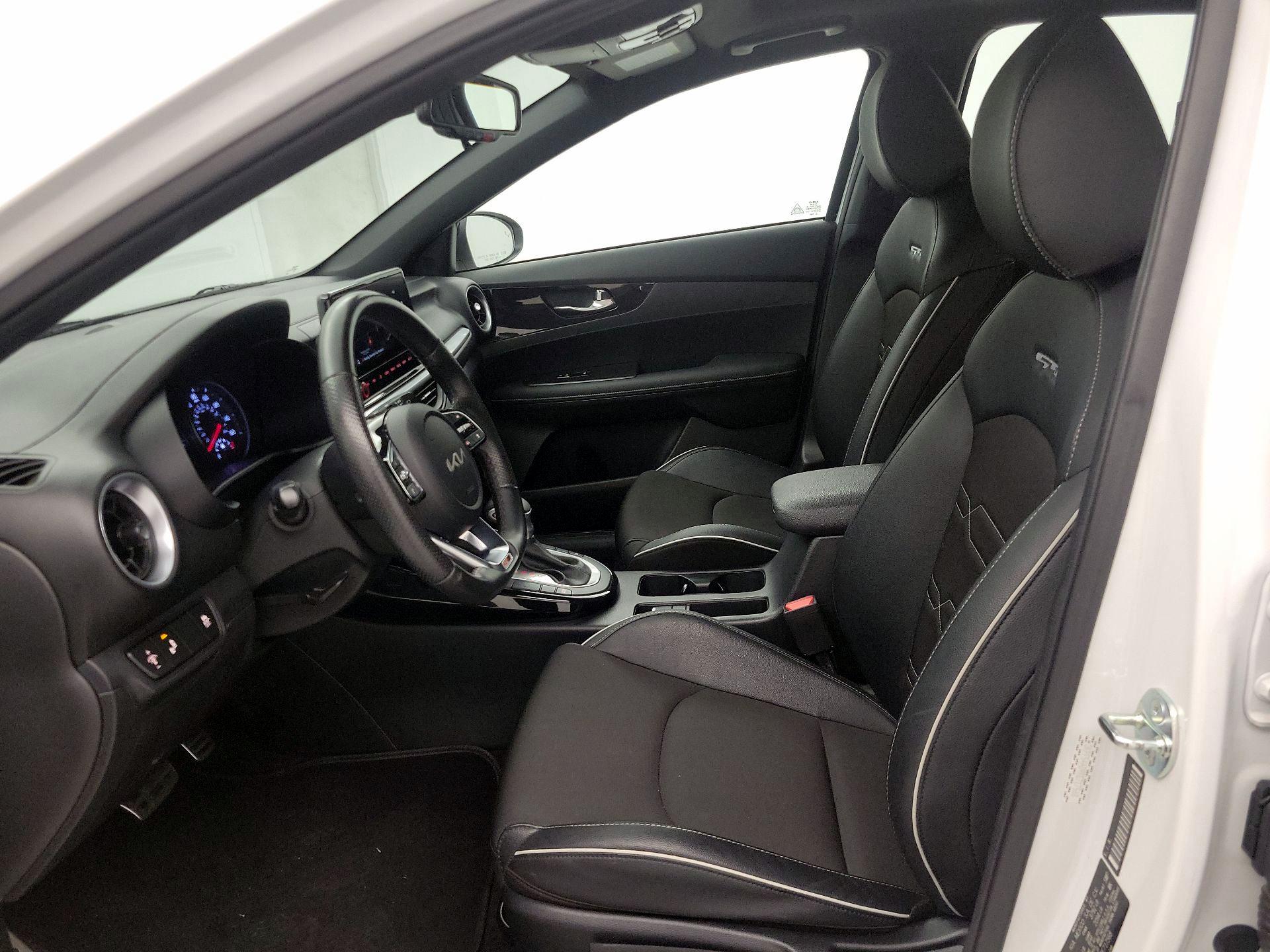 Thumbnail: 2024 Kia Forte - 11