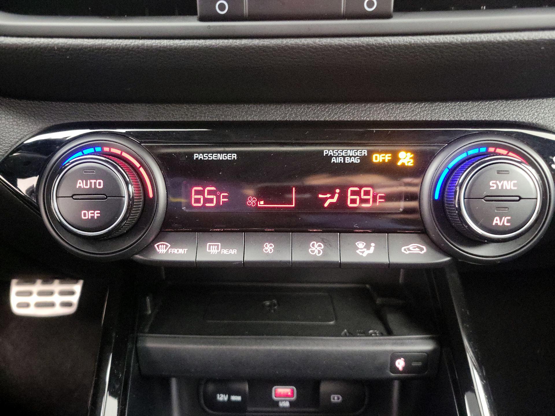 Thumbnail: 2024 Kia Forte - 17