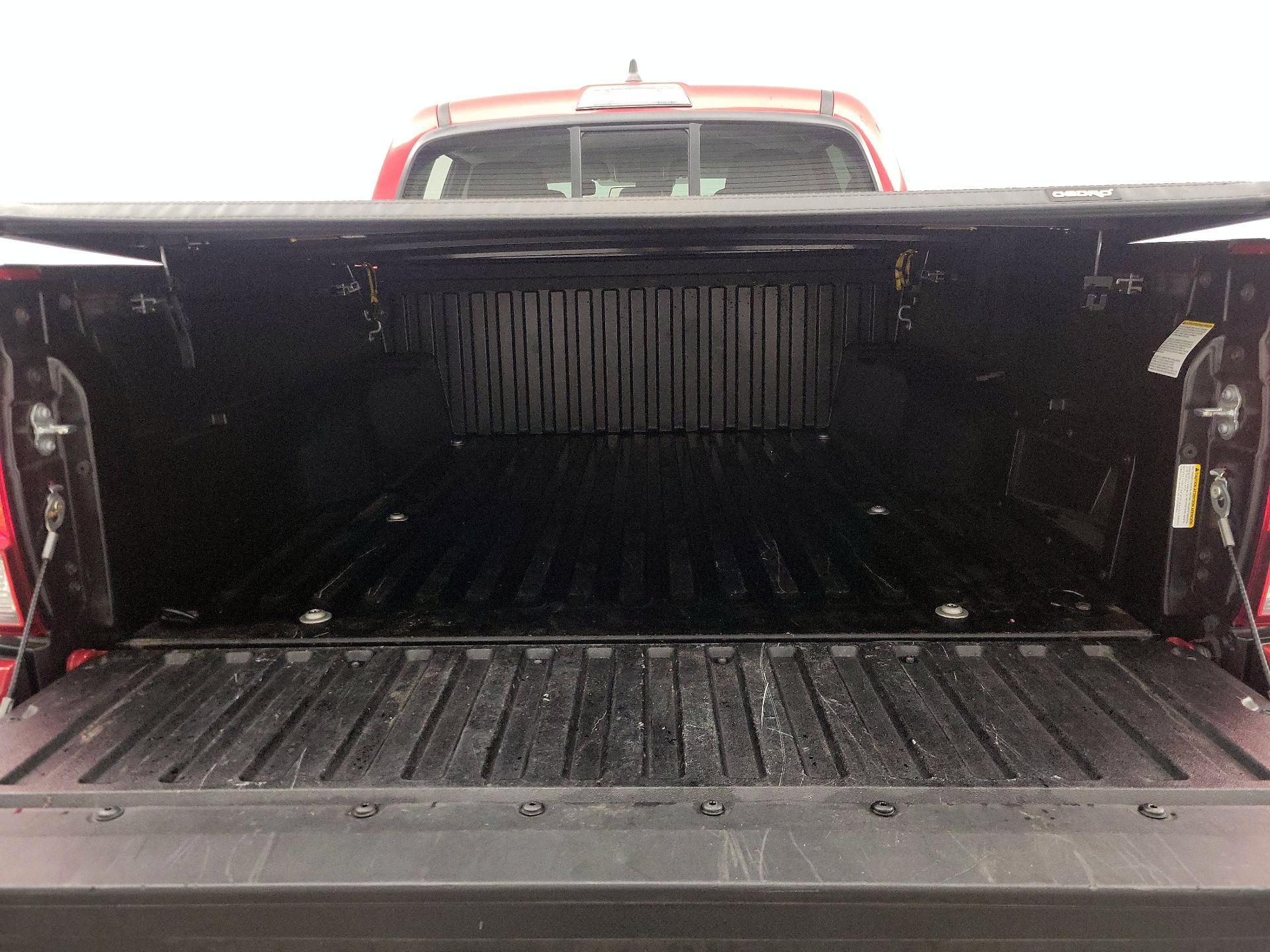 Thumbnail: 2021 Toyota Tacoma - 20