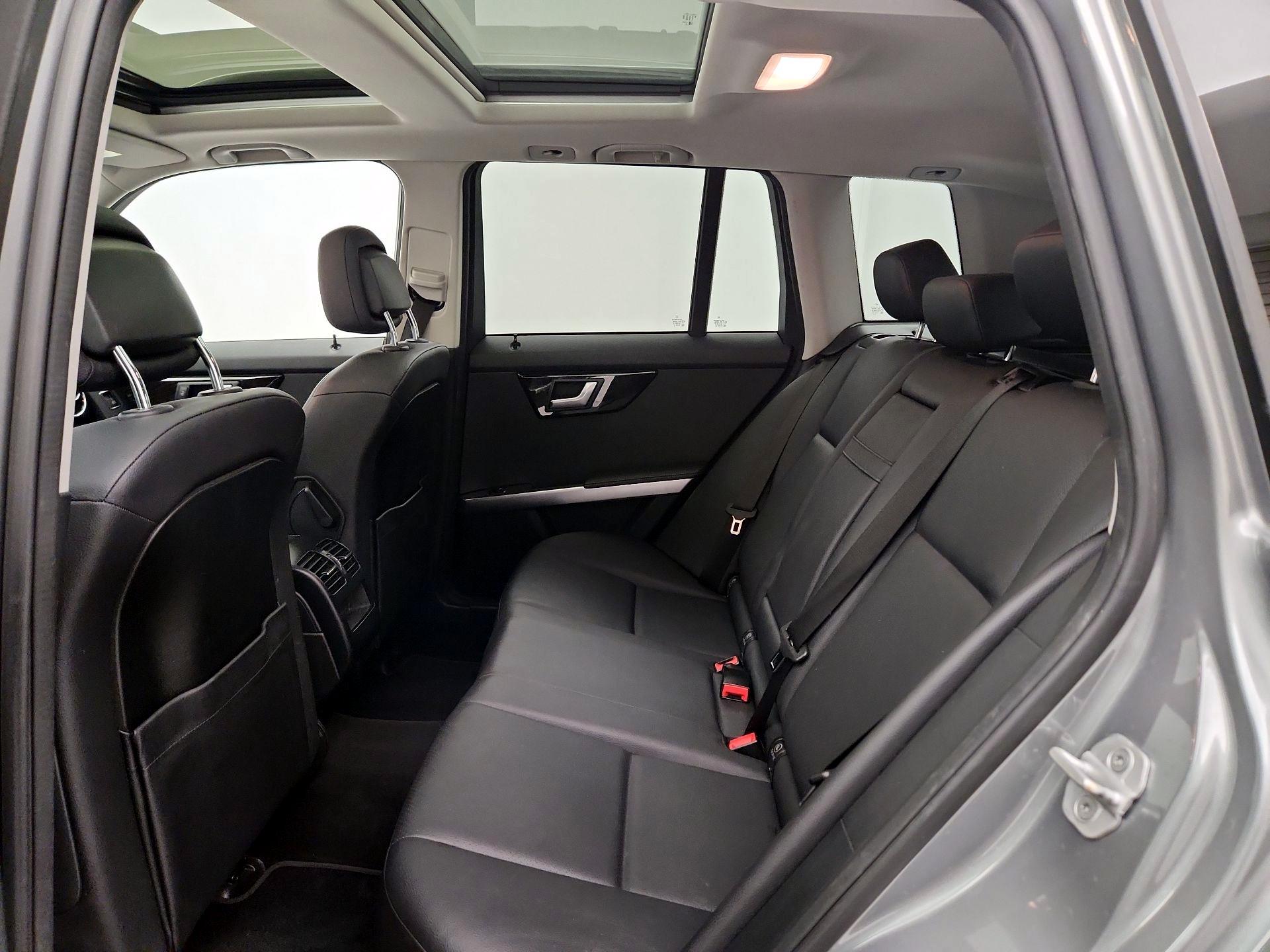 Thumbnail: 2015 Mercedes-Benz GLK - 19
