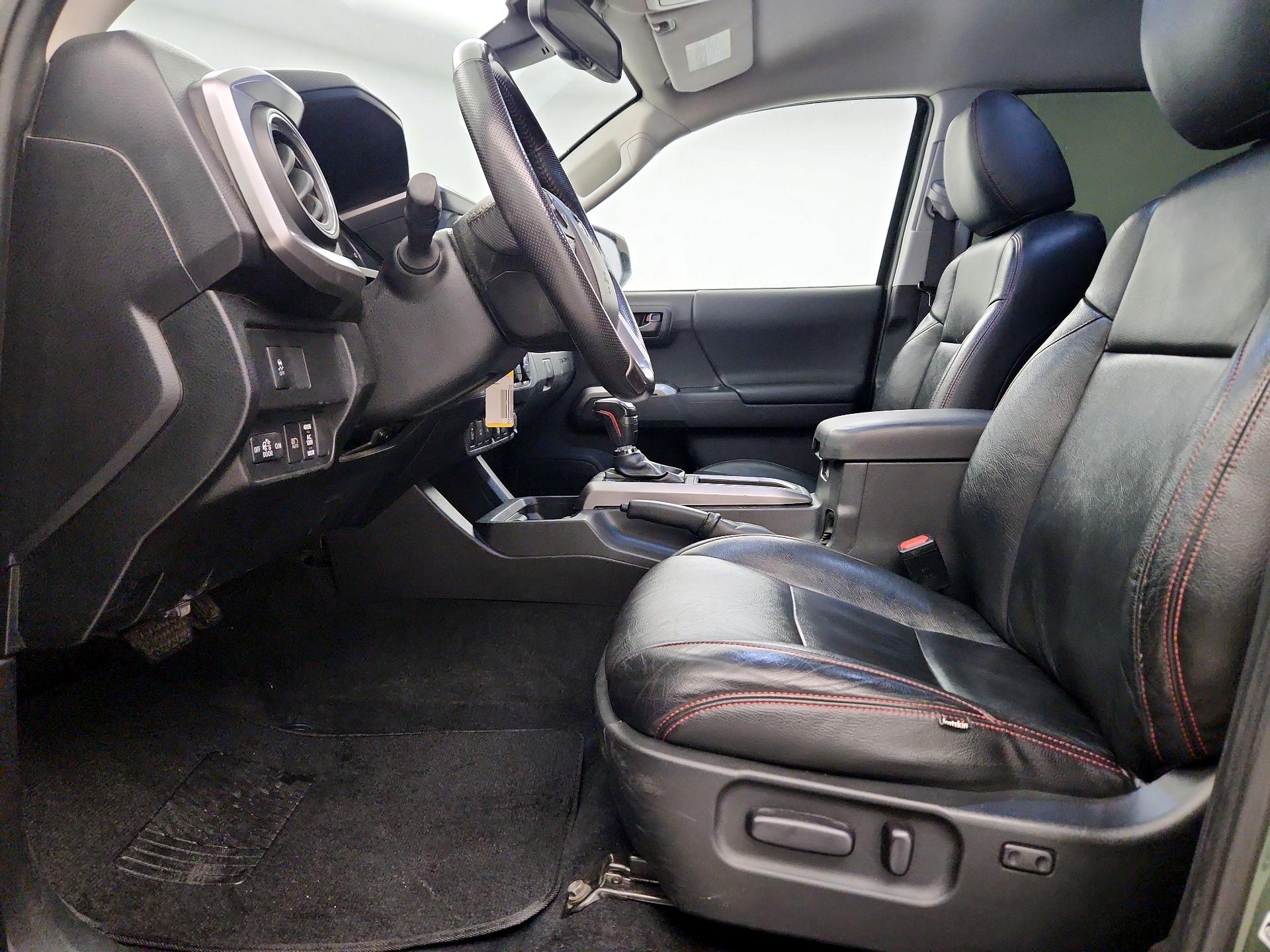 Thumbnail: 2021 Toyota Tacoma - 11