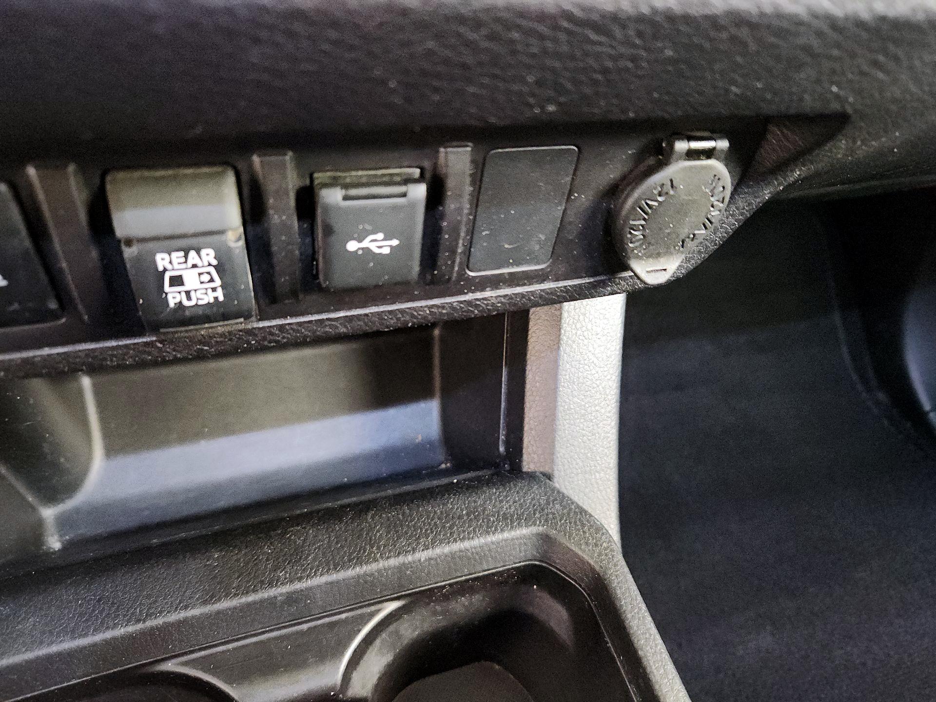 Thumbnail: 2021 Toyota Tacoma - 19