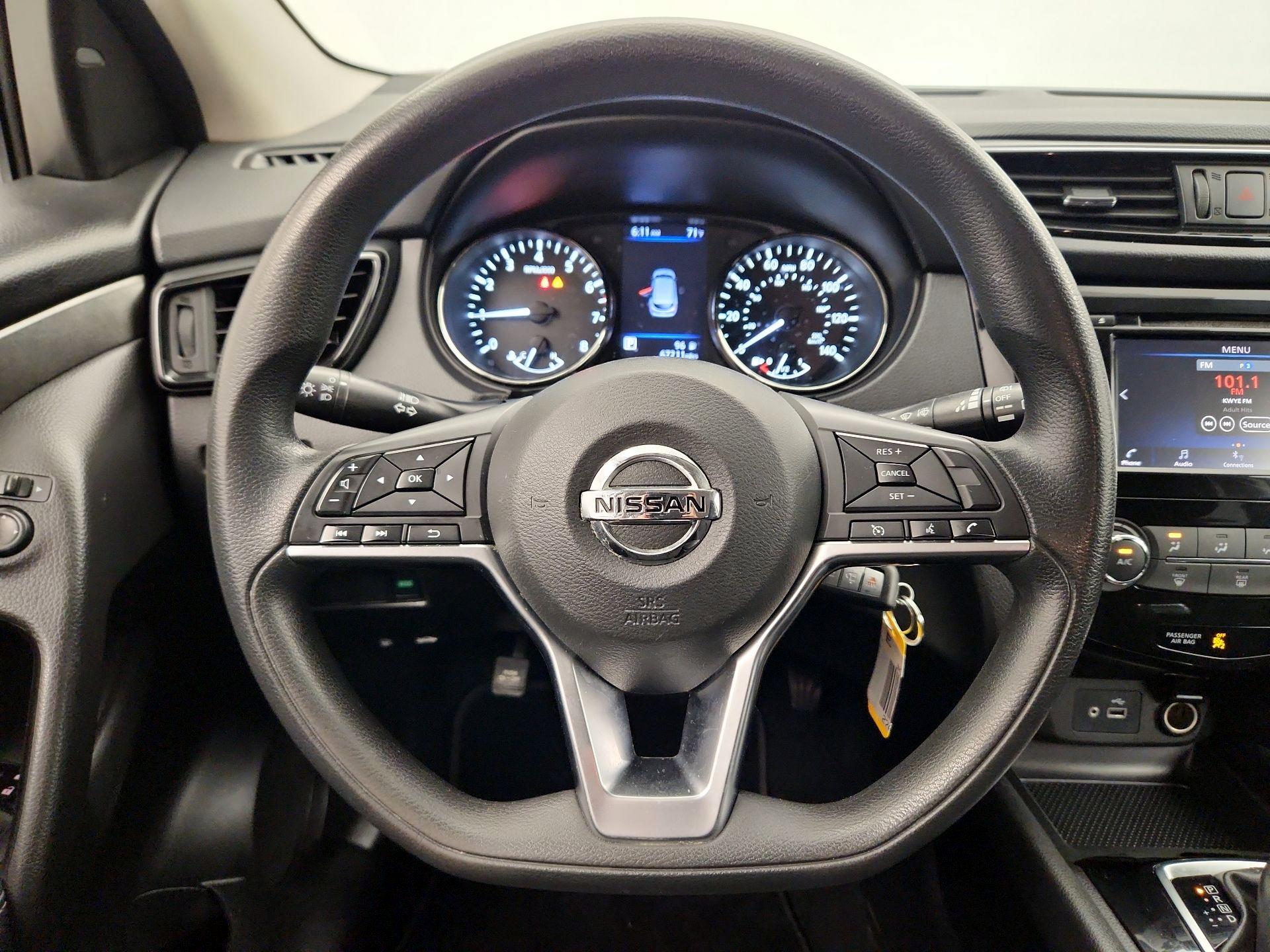 Thumbnail: 2019 Nissan Rogue Sport - 10