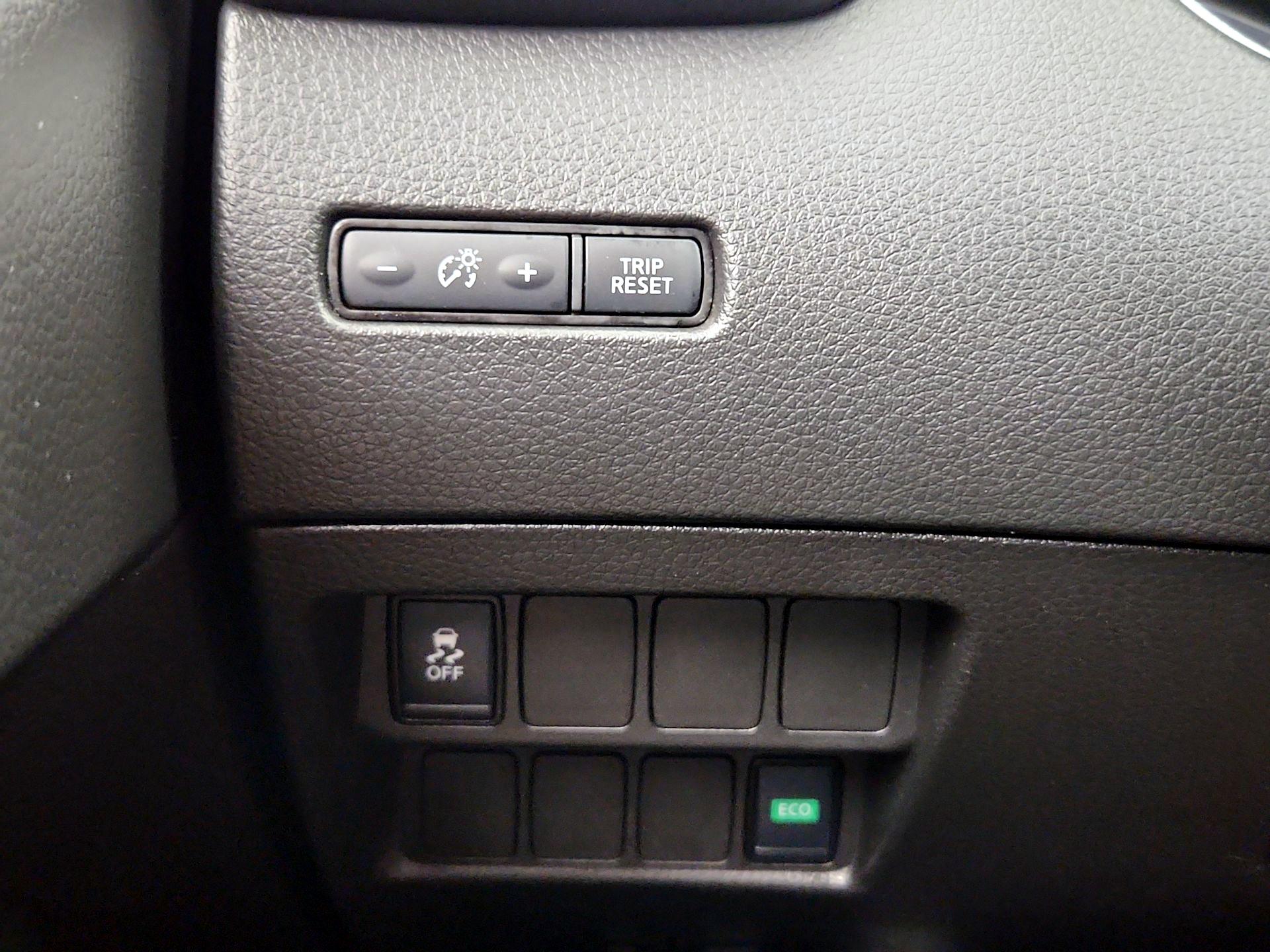 Thumbnail: 2019 Nissan Rogue Sport - 13