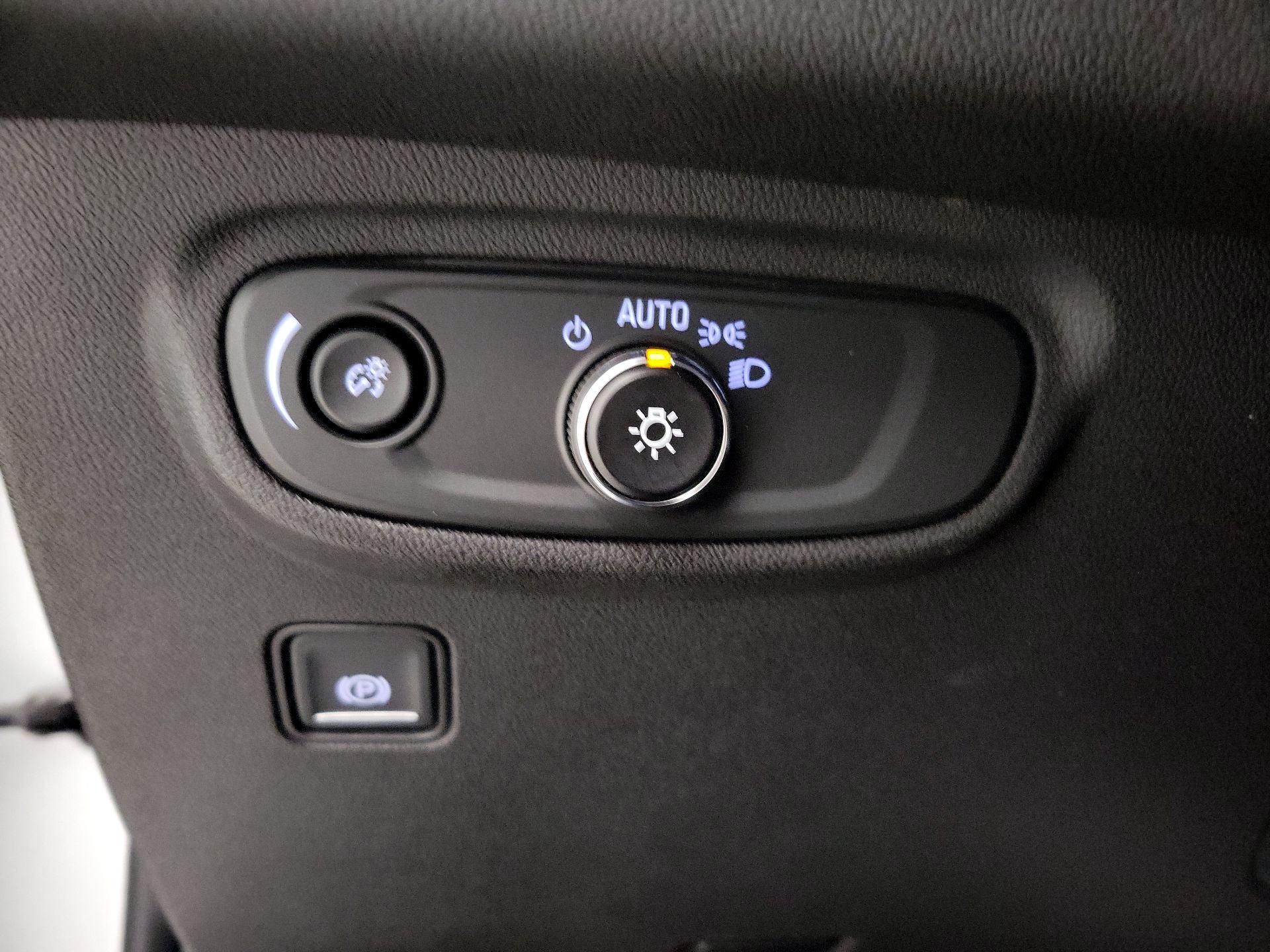 Thumbnail: 2020 GMC Terrain - 13