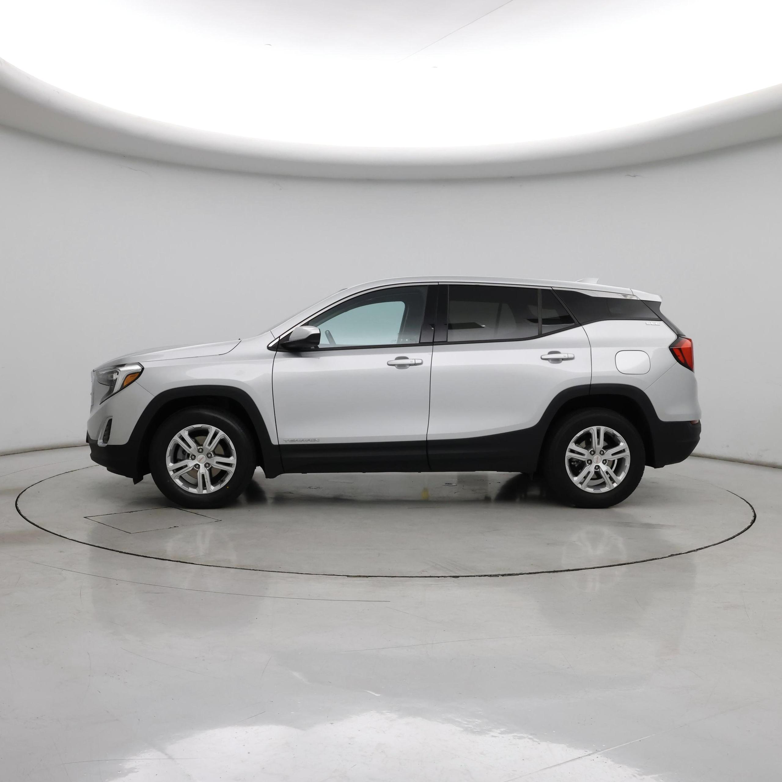 Thumbnail: 2020 GMC Terrain - 3