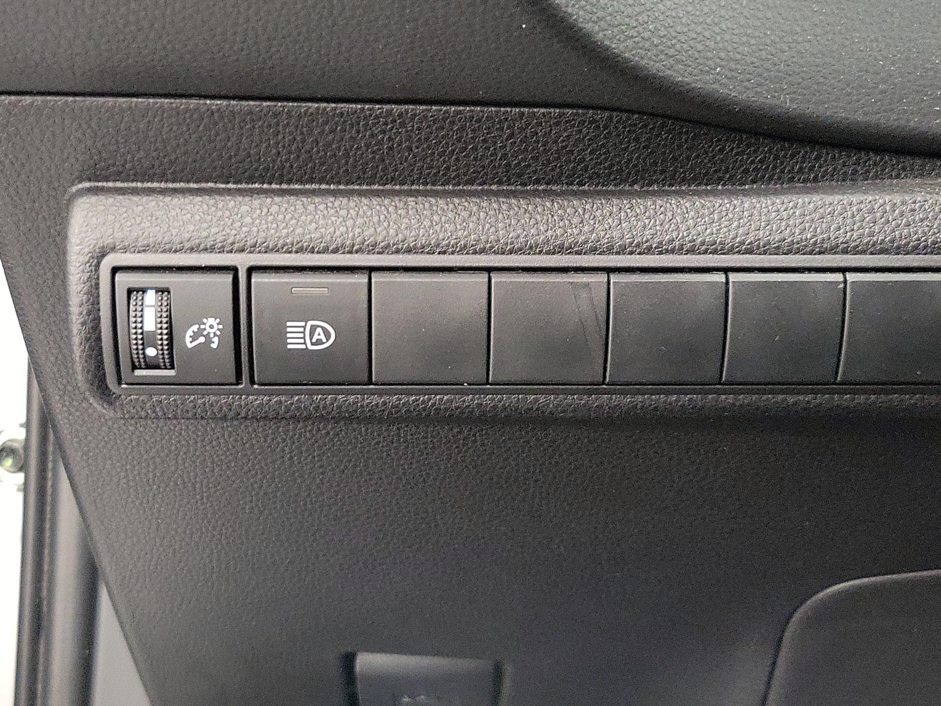 Thumbnail: 2024 Toyota Corolla - 13