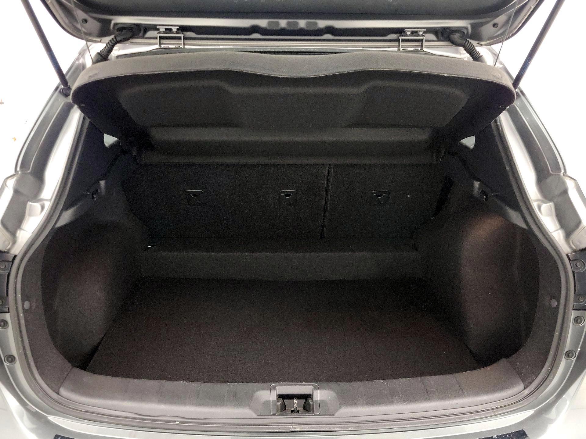 Thumbnail: 2018 Nissan Rogue Sport - 20