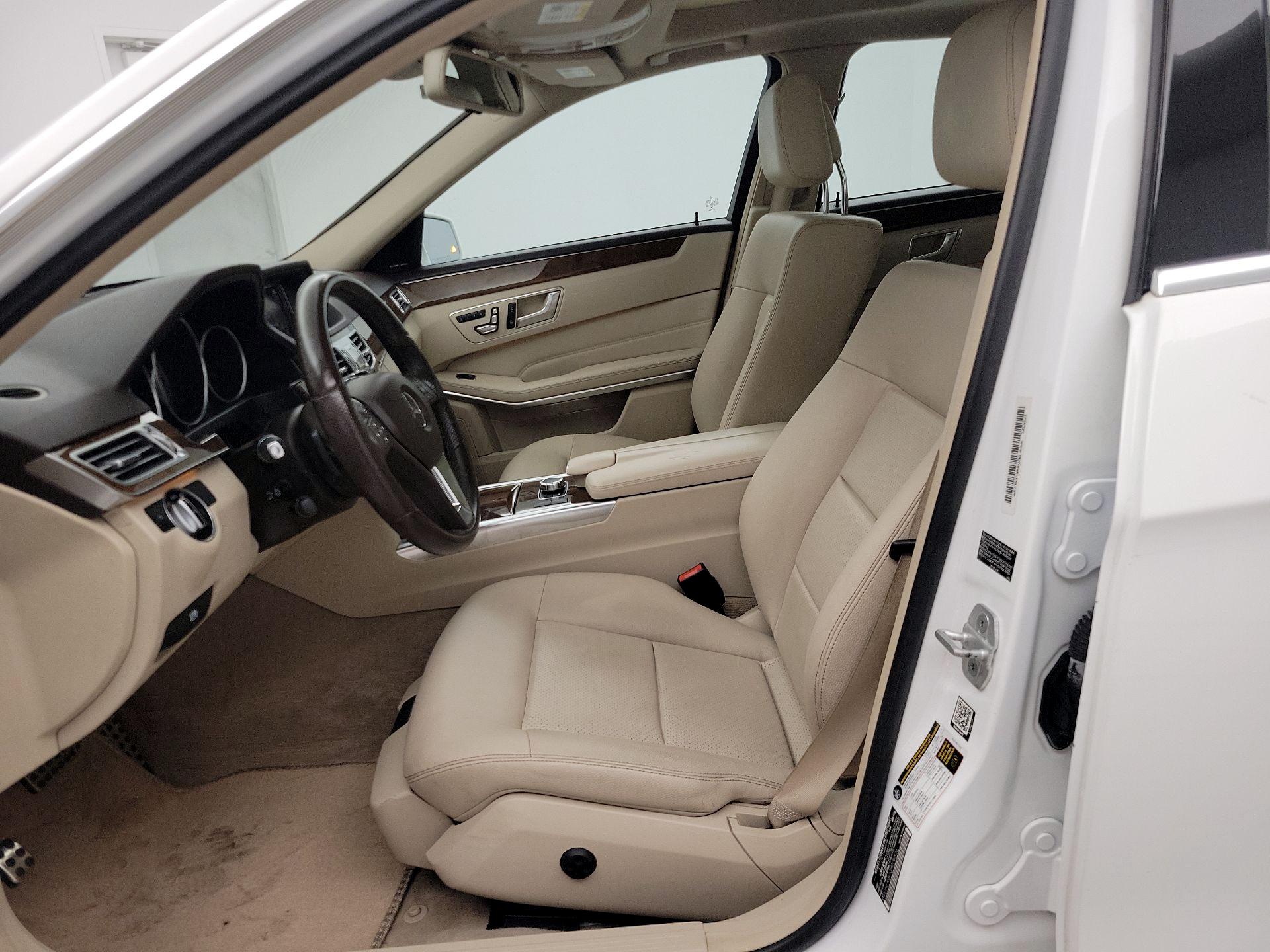 Thumbnail: 2016 Mercedes-Benz E-Class - 11
