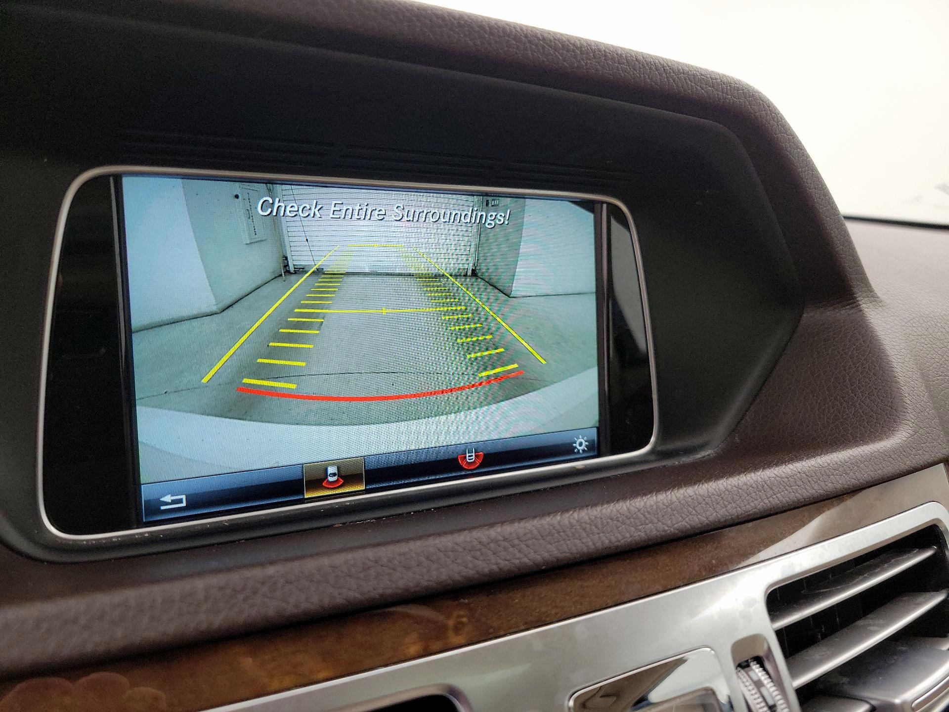 Thumbnail: 2016 Mercedes-Benz E-Class - 15