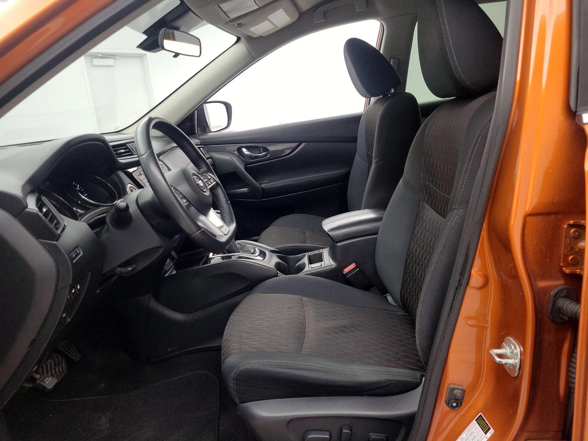 Thumbnail: 2019 Nissan Rogue - 11
