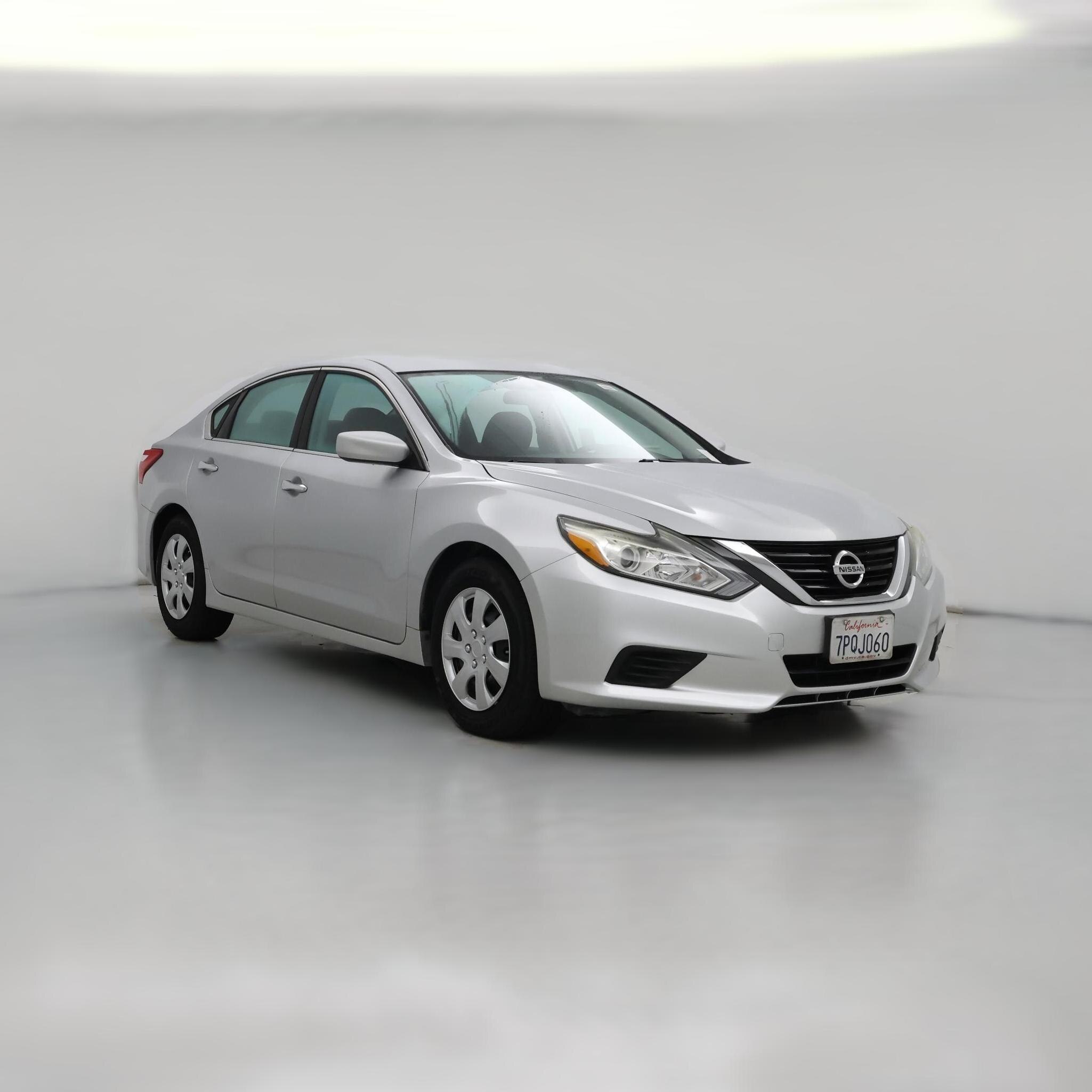 Thumbnail: 2016 Nissan Altima - 1