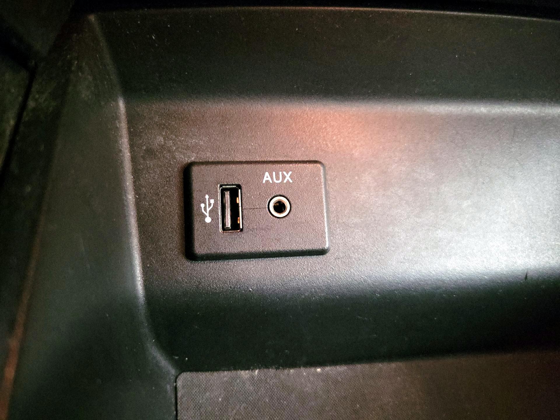 Thumbnail: 2016 Nissan Altima - 18