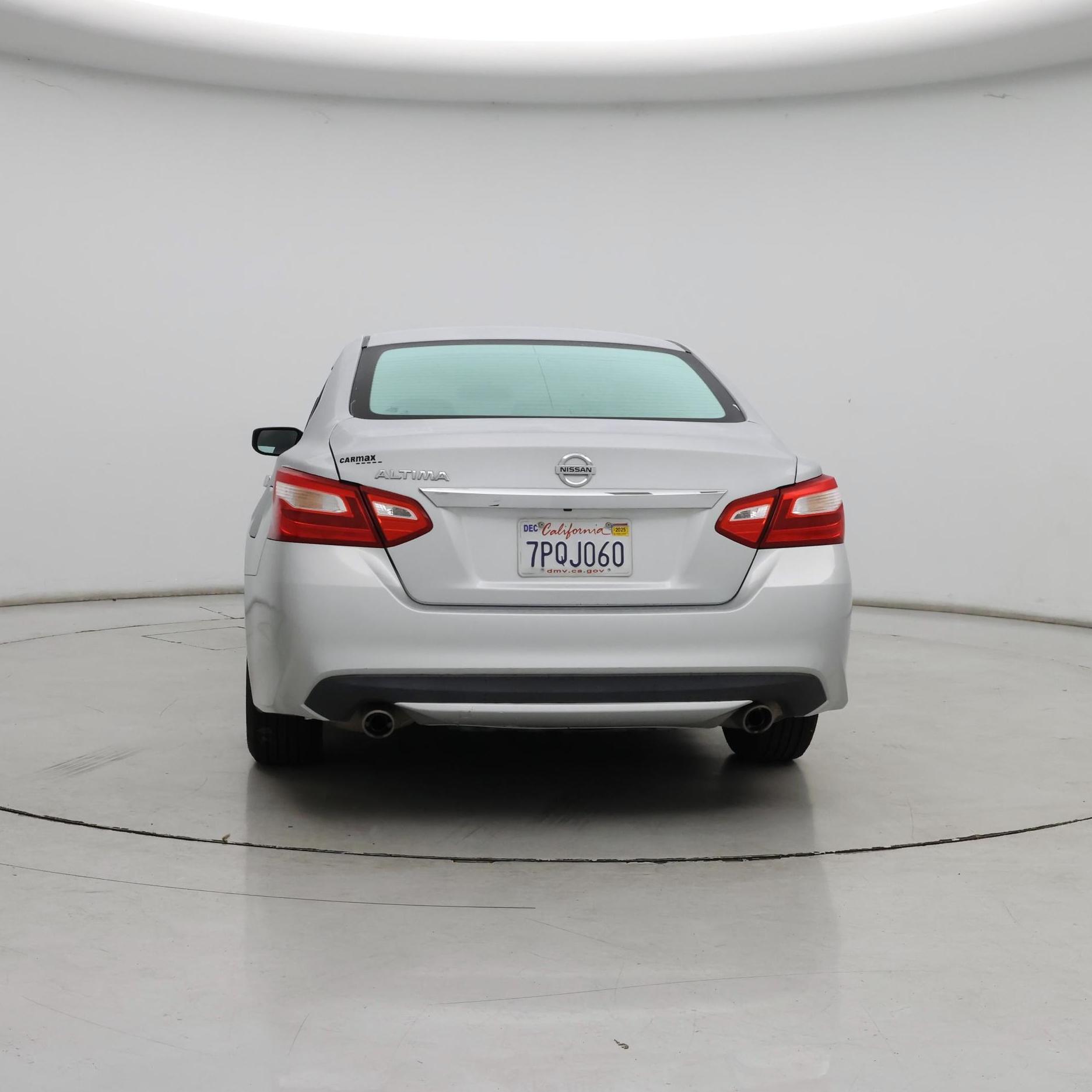 Thumbnail: 2016 Nissan Altima - 6