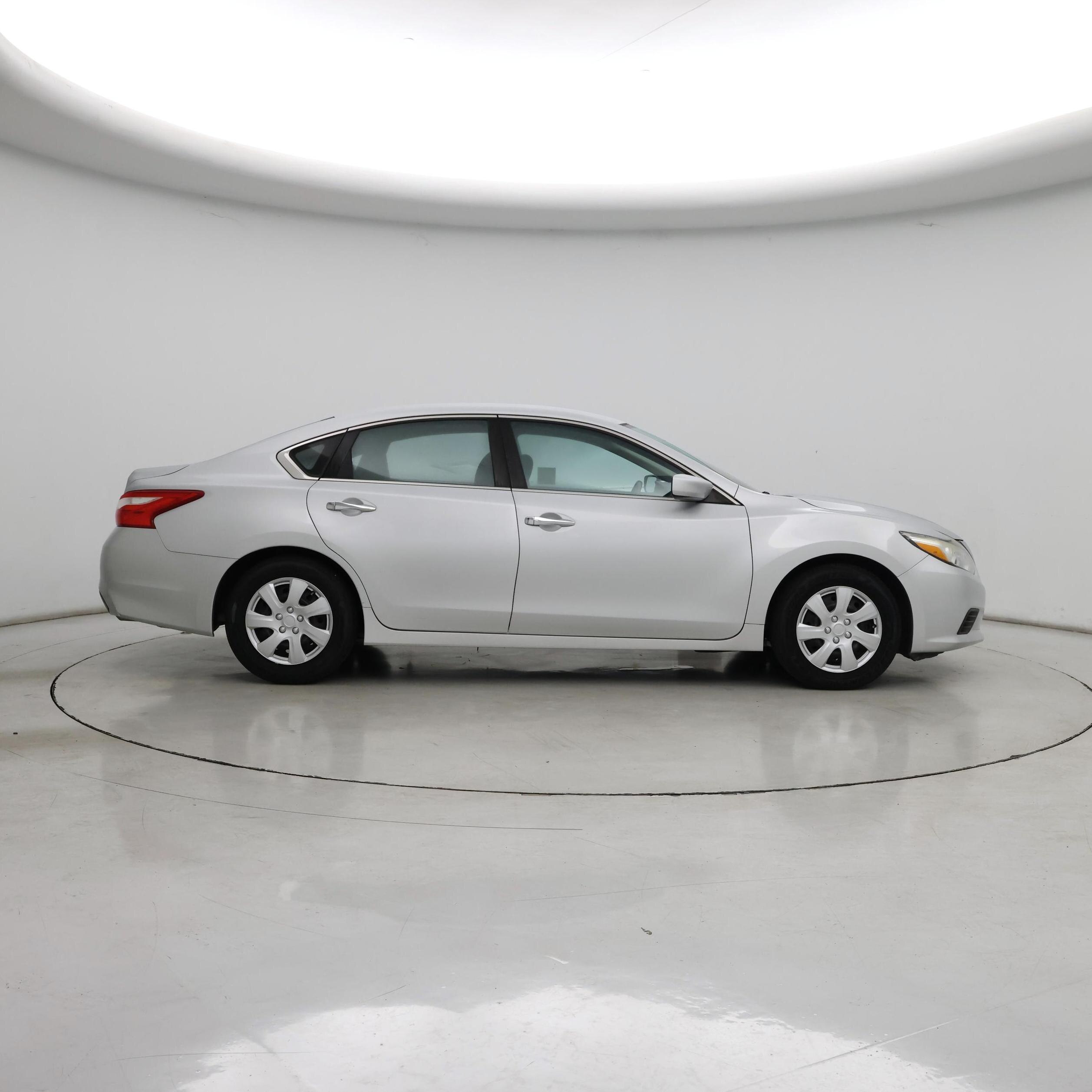 Thumbnail: 2016 Nissan Altima - 7